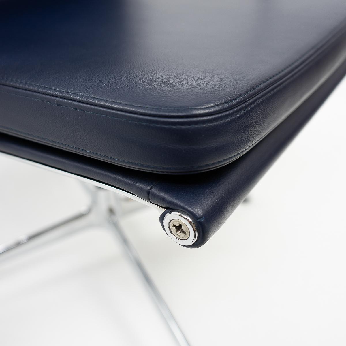 Bürostühle aus weichem Aluminium mit Polsterung, Vitra im Angebot 5
