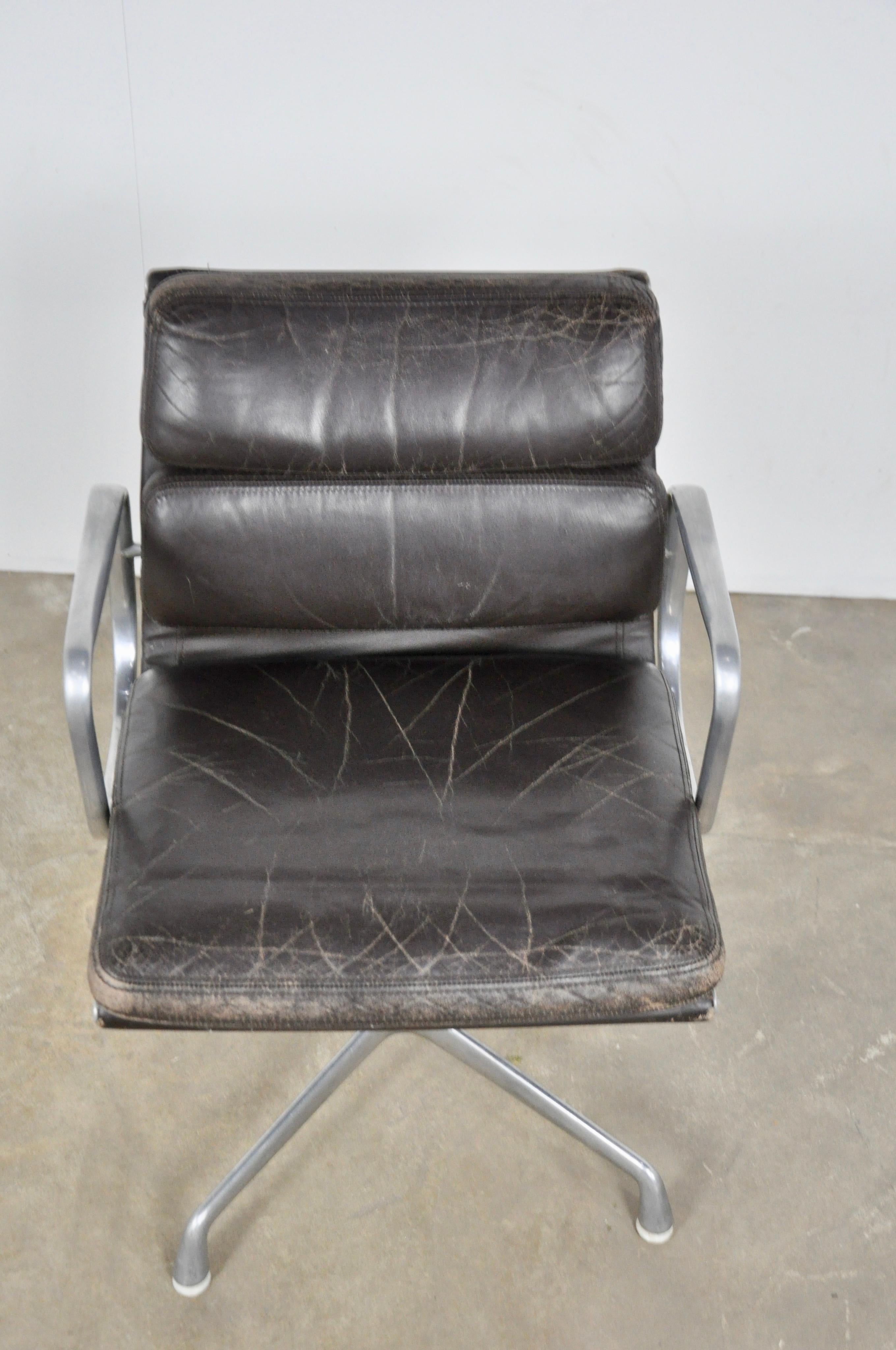 Aluminum EA 208 Soft Pad Chair by Charles & Ray Eames for Herman Miller, 1970s