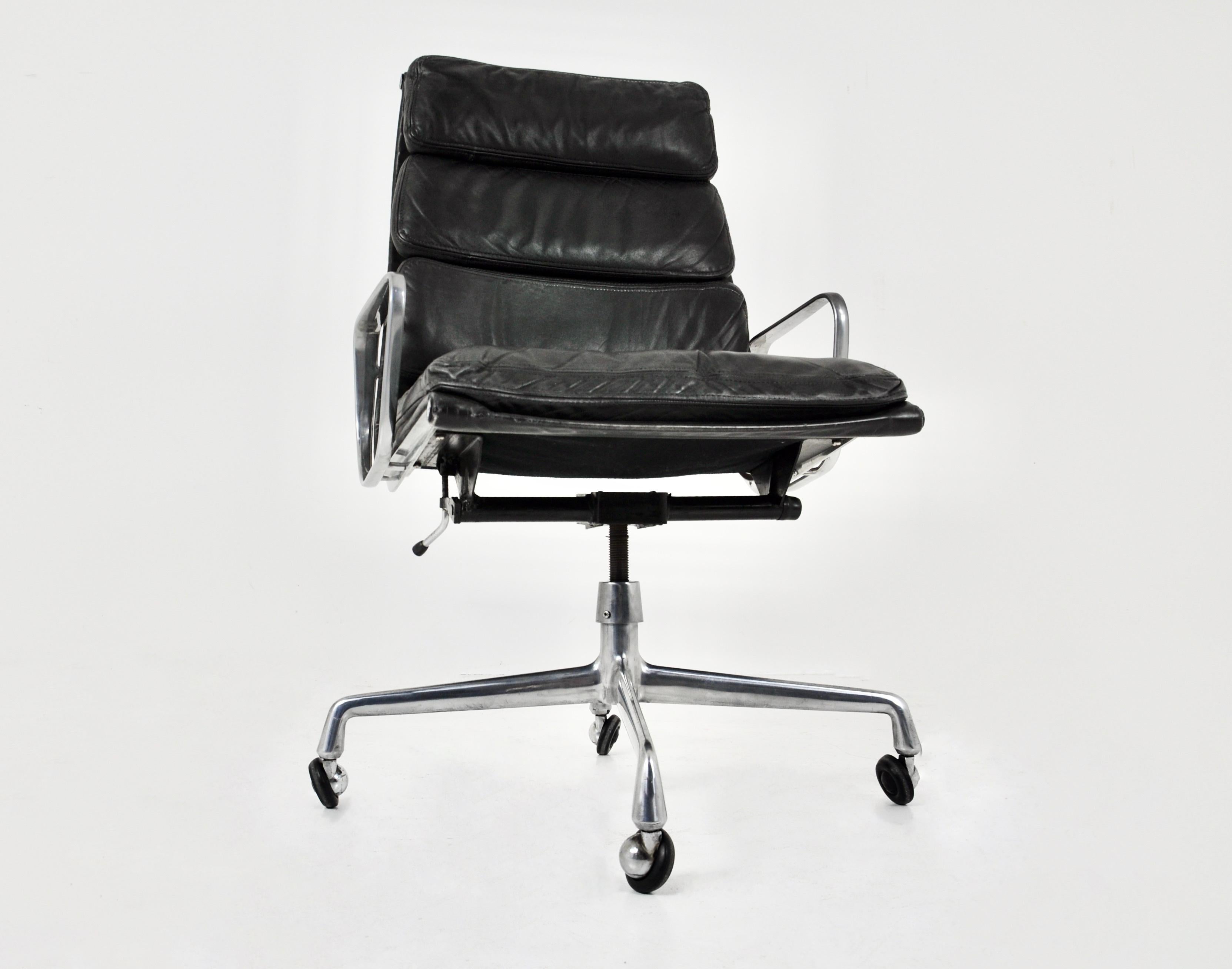 Ea 216 Soft Pad Desk Chair by Charles & Ray Eames for Herman Miller, 1970s For Sale 2
