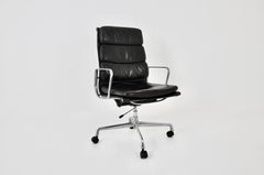 Chaise de bureau Ea 216 Soft Pad de Charles & Ray Eames pour ICF, 1970