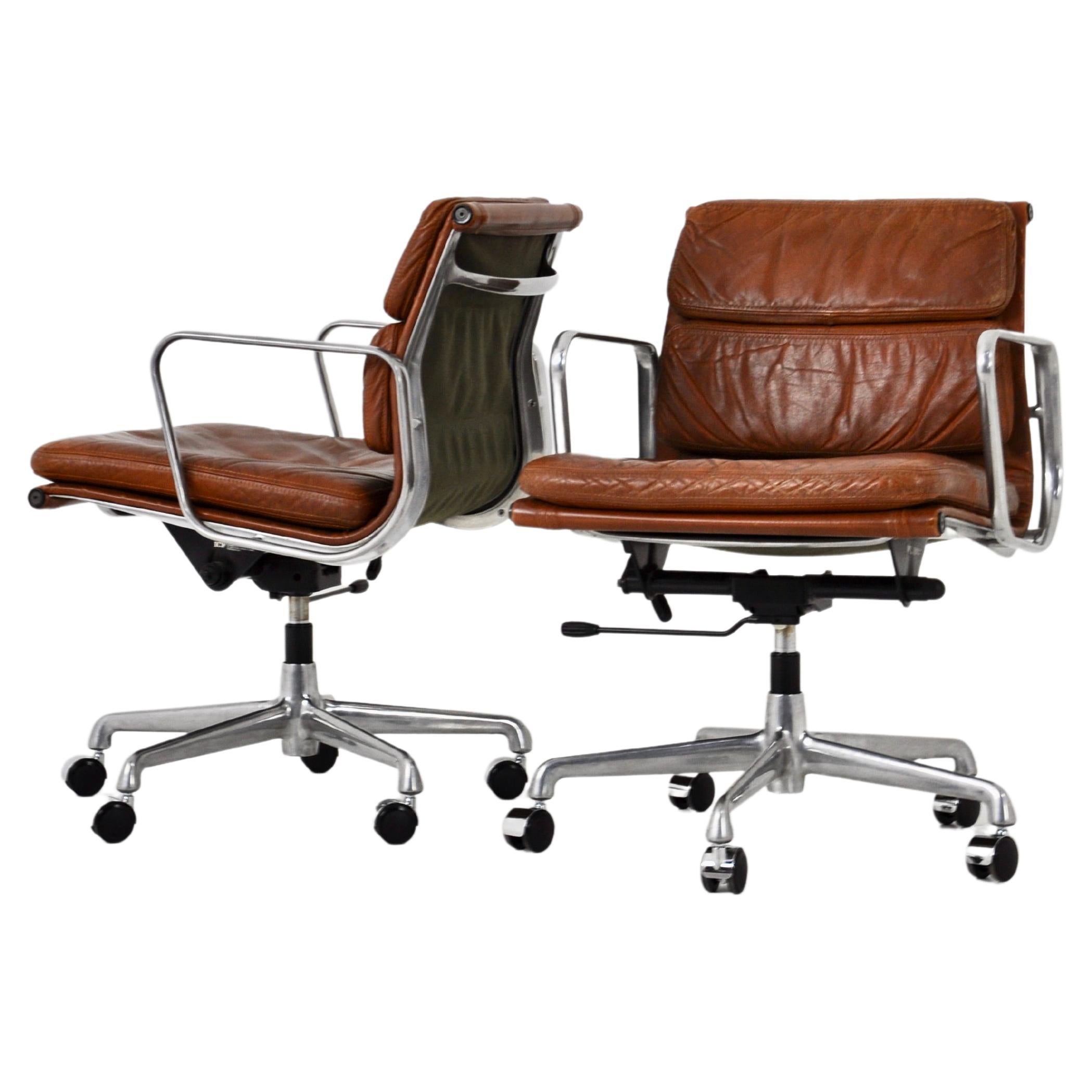 Inspiration Soft Pad EA219 - Leather Office Chair - Mueble Design
