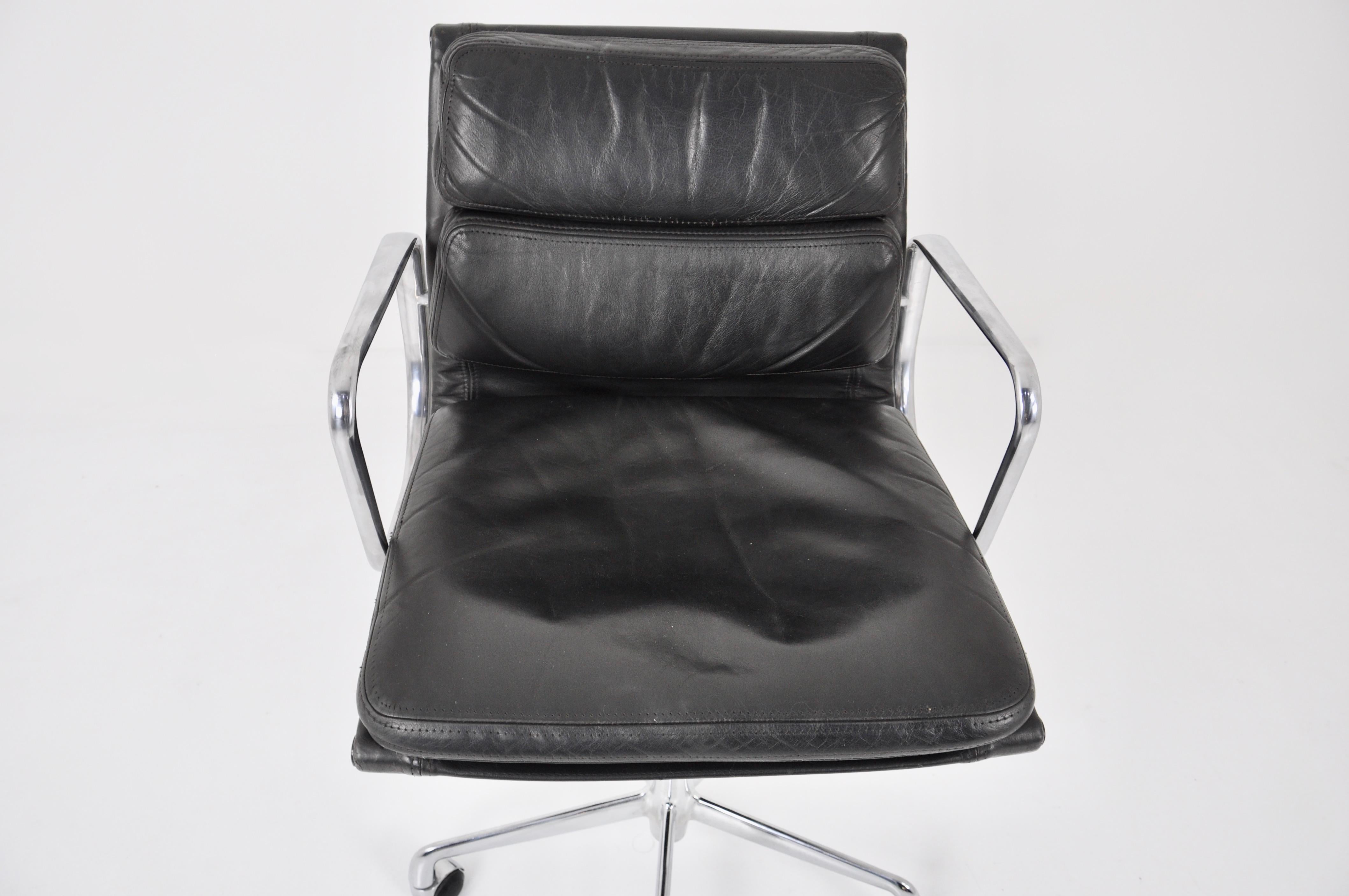 EA 217 Soft Pad Chair by Charles & Ray Eames for ICF, 1970s 3