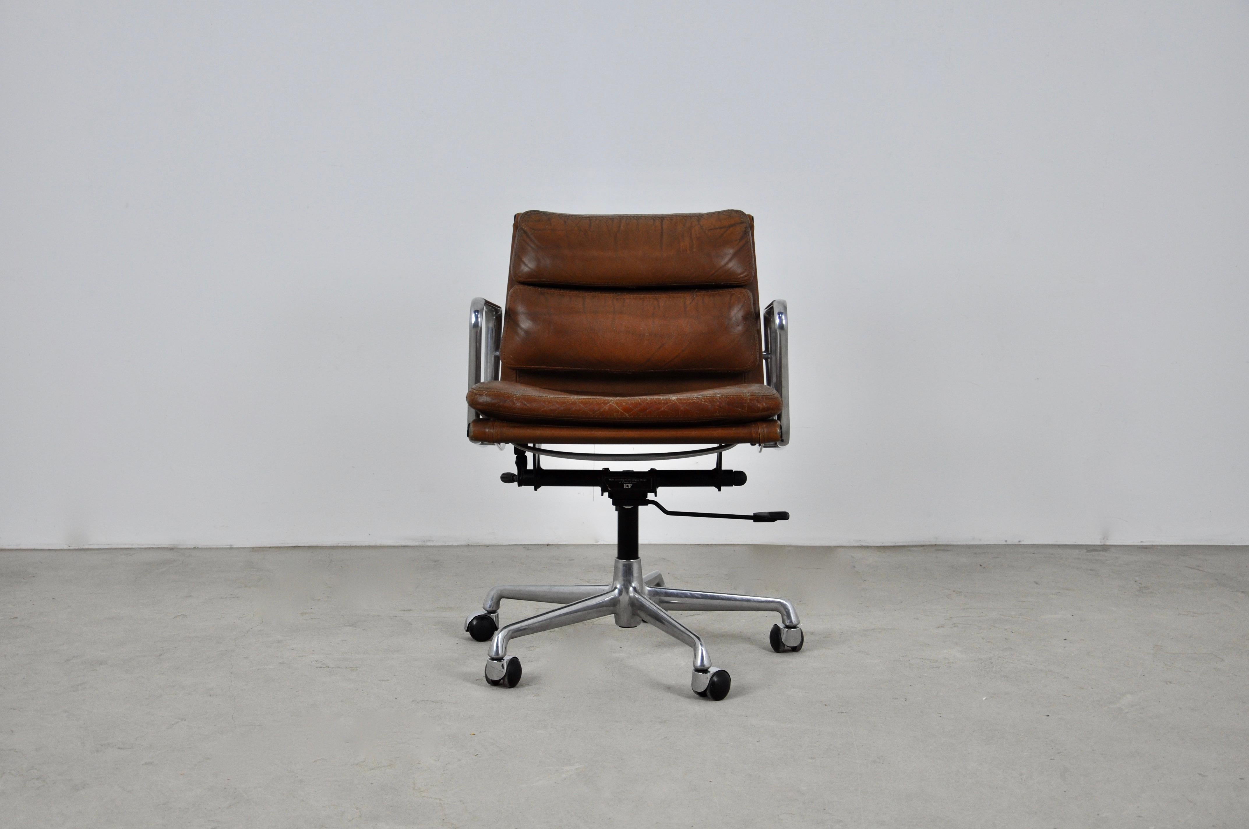 Mid-Century Modern EA 217 Soft Pad Chair by Charles & Ray Eames for ICF, 1970s