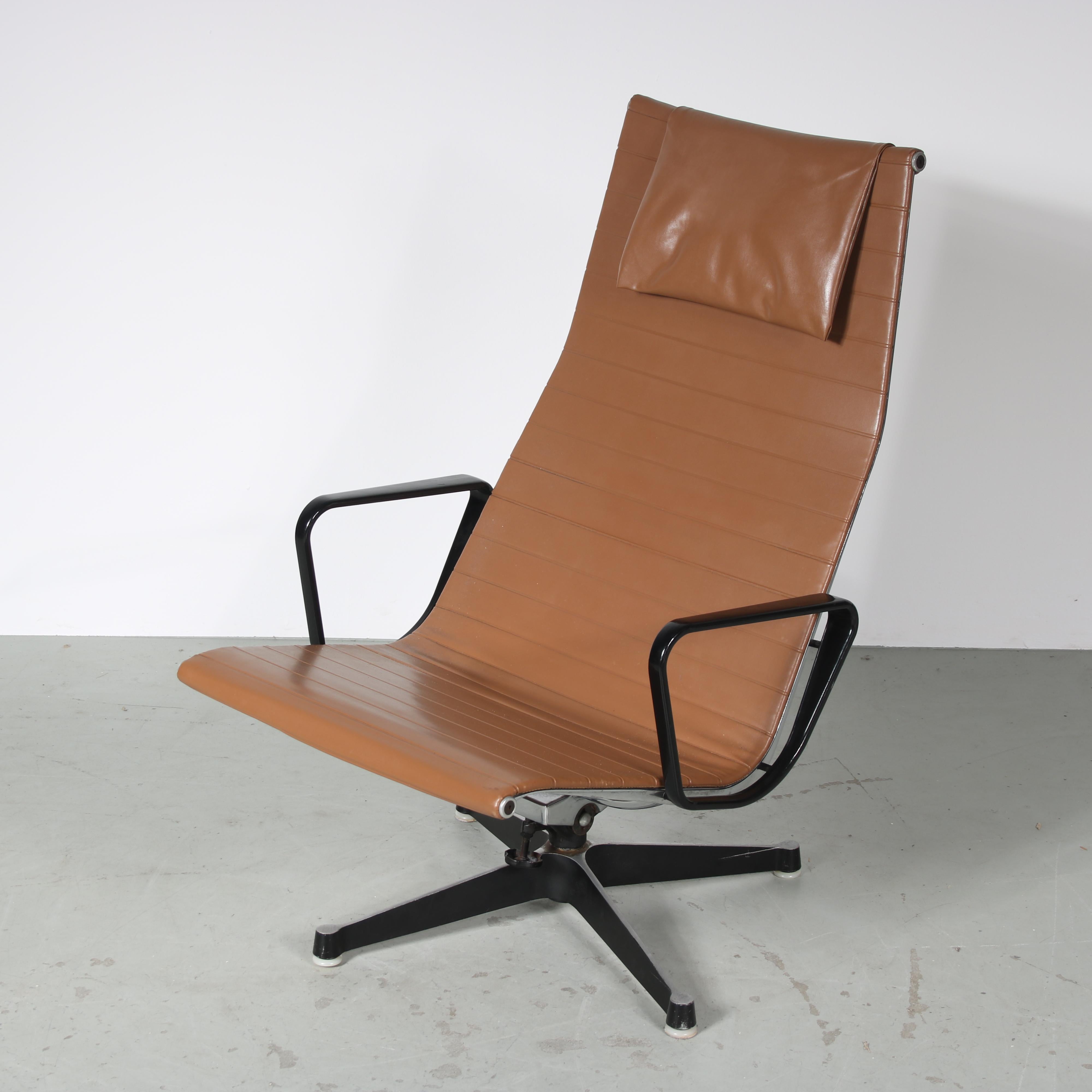 American EA124 Chair by Charles & Ray Eames for Herman Miller, USA 1960 For Sale