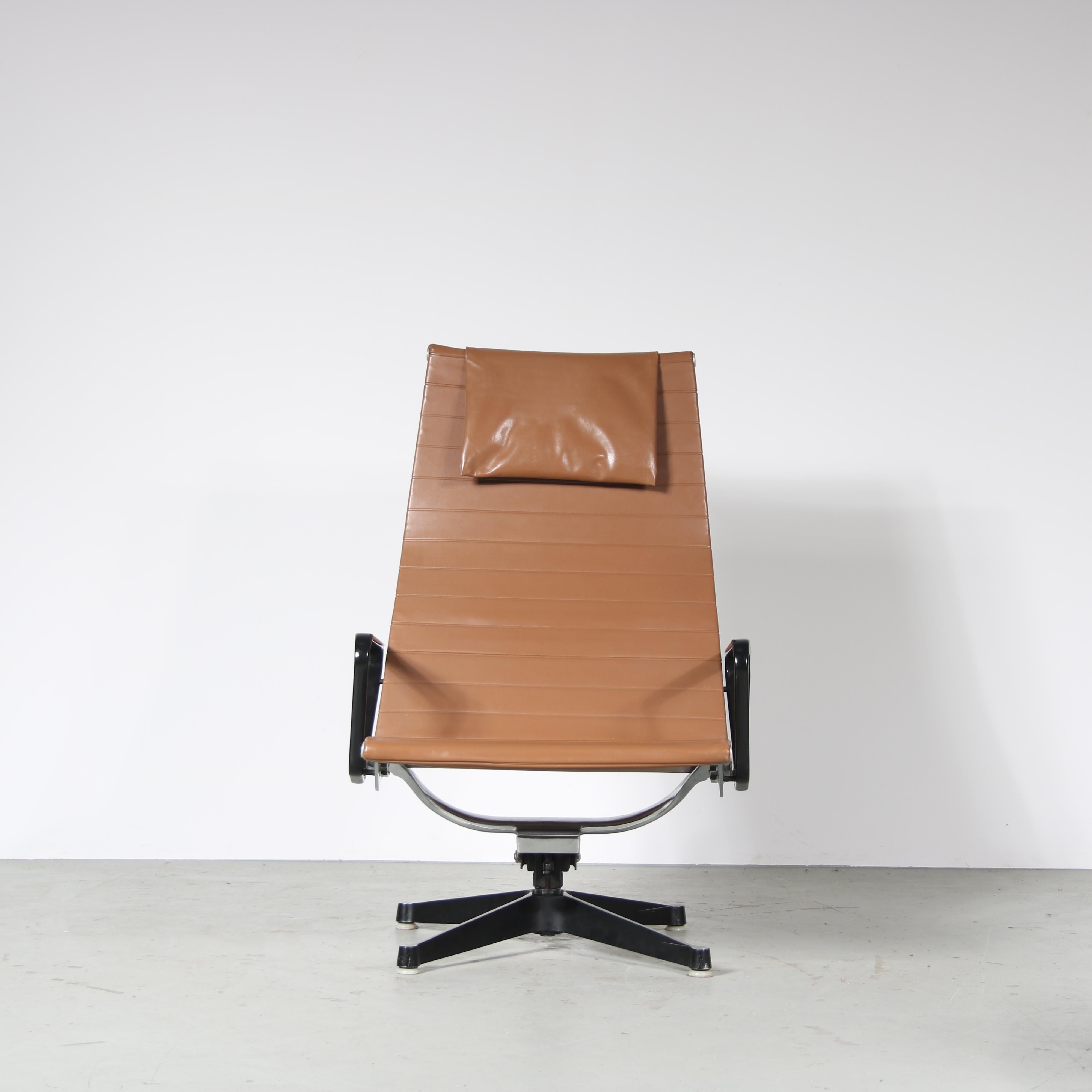 EA124 Stuhl von Charles & Ray Eames für Herman Miller, USA 1960 im Angebot 1