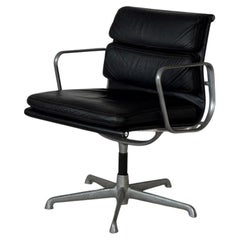 EA208 Soft Pad Chair historical ICF Edition 1973 by Charles Eames
