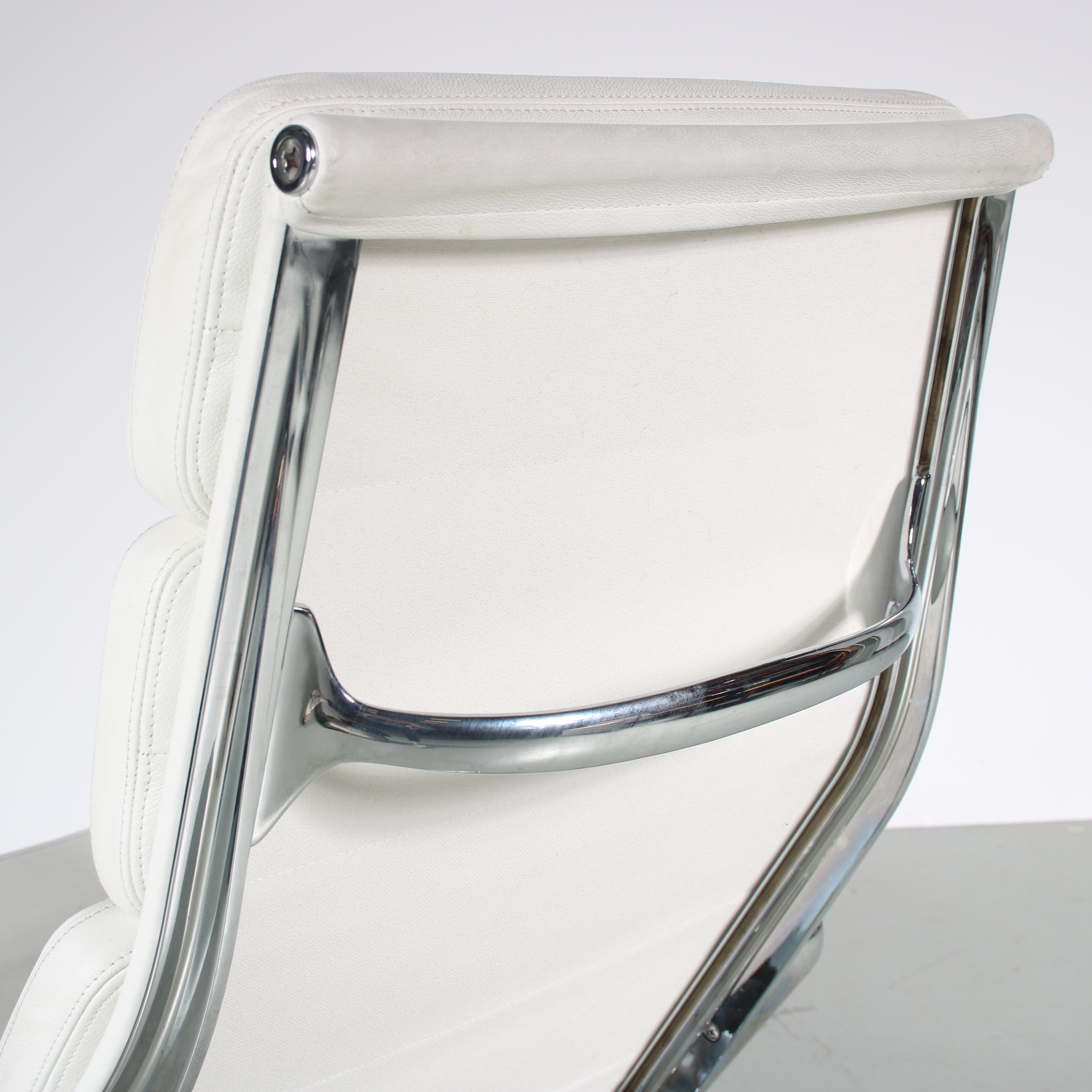 Chaise EA222 de Charles & Ray Eames pour Vitra, Allemagne 1990 en vente 5