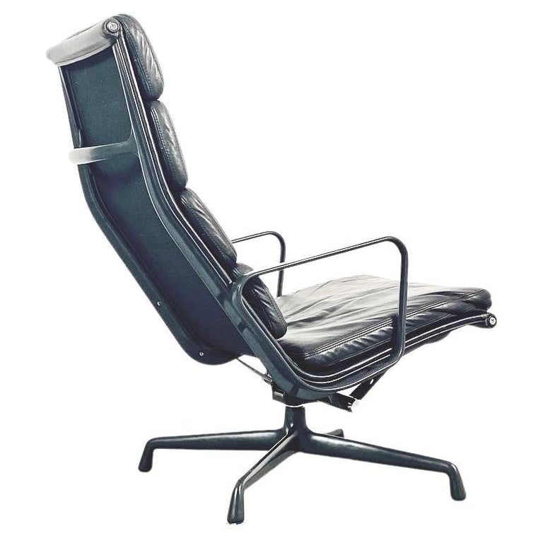 EA222 Herman Miller / Vitra Aluminium Group Lounge Chair For Sale at 1stDibs
