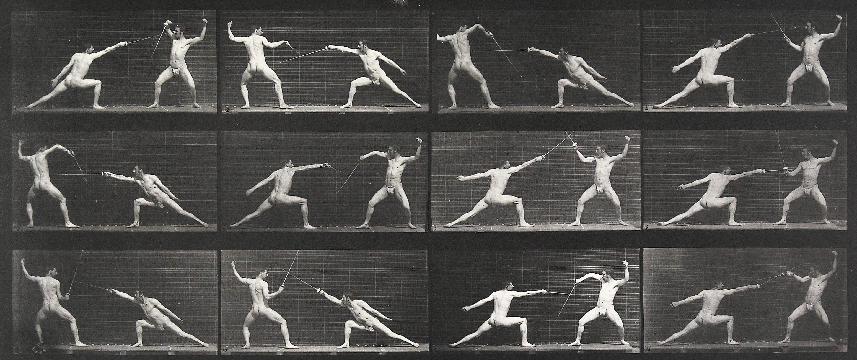 Eadweard Muybridge Figurative Photograph – Menschliche und tierische Fortbewegung. Tafel 349. Fechten.