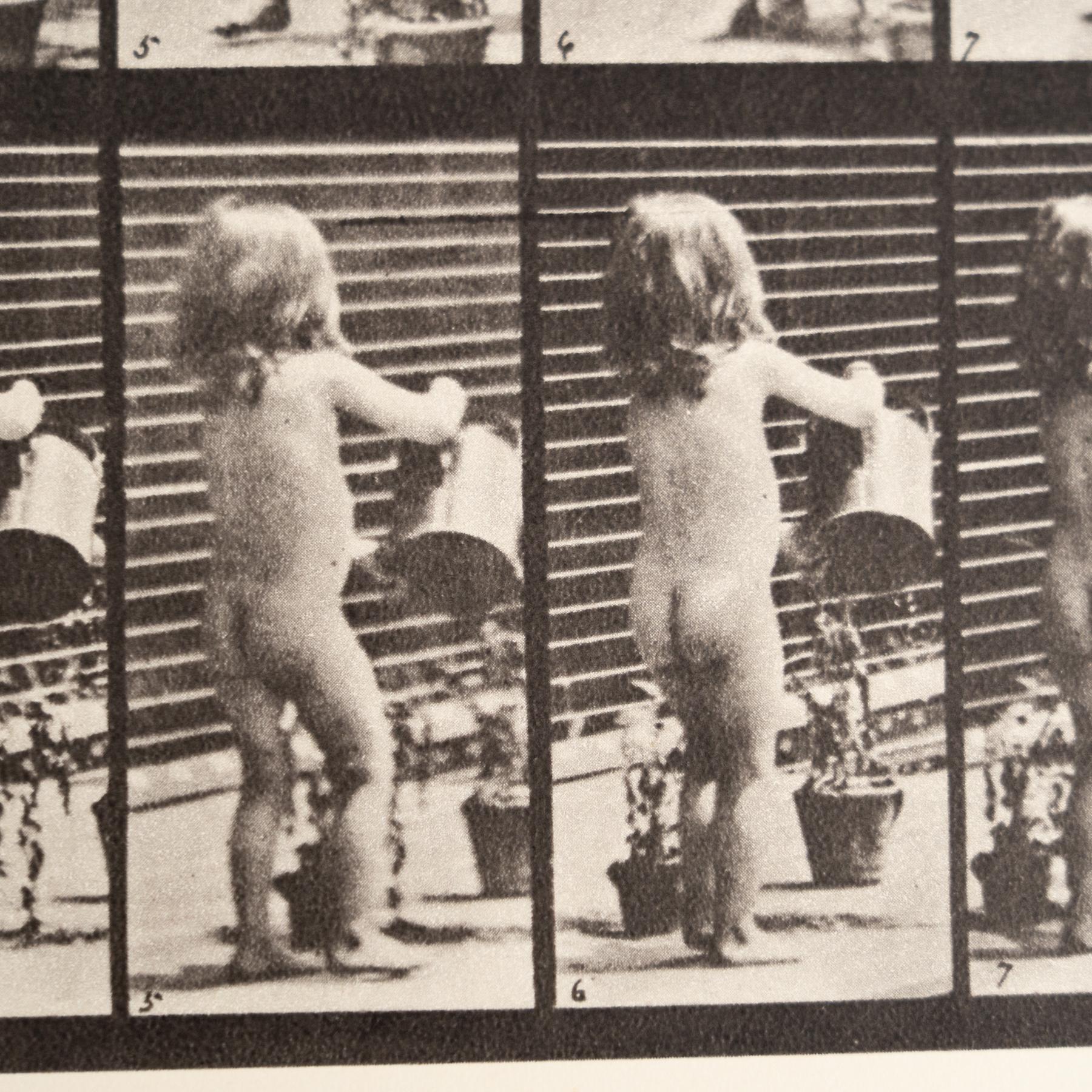 Fine XX secolo Eadweard Muybridge Fotografia in bianco e nero incorniciata in vendita