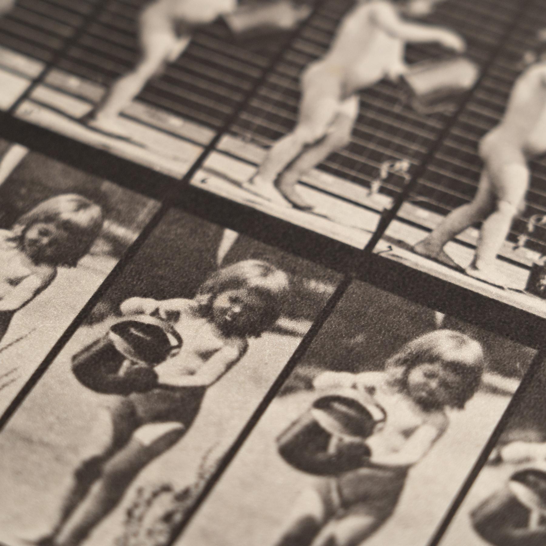 Carta Eadweard Muybridge Fotografia in bianco e nero incorniciata in vendita