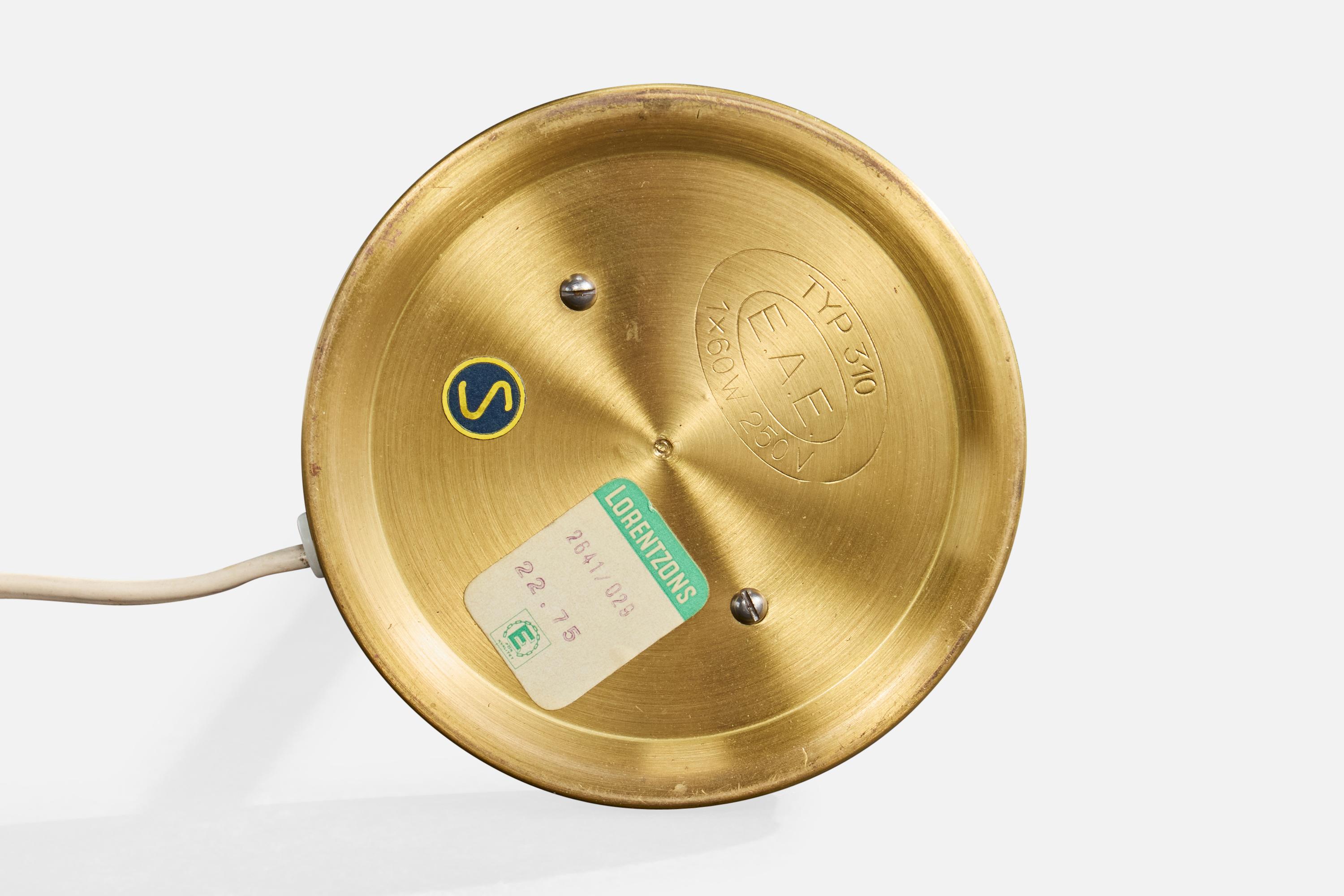 Laiton E.A.E., lampe de table, laiton, tissu, Suède, années 1950 en vente