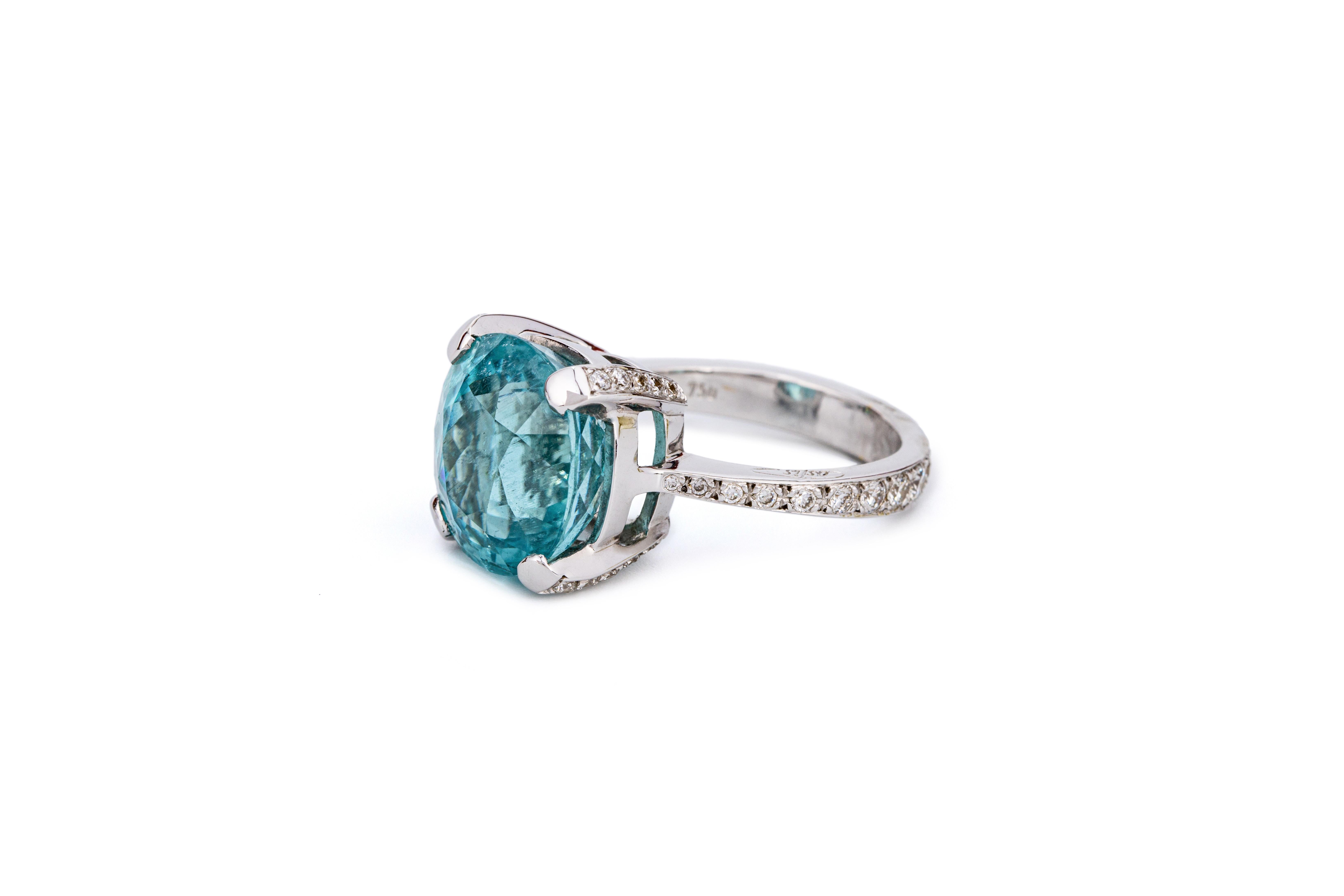 Bague à quatre griffes 