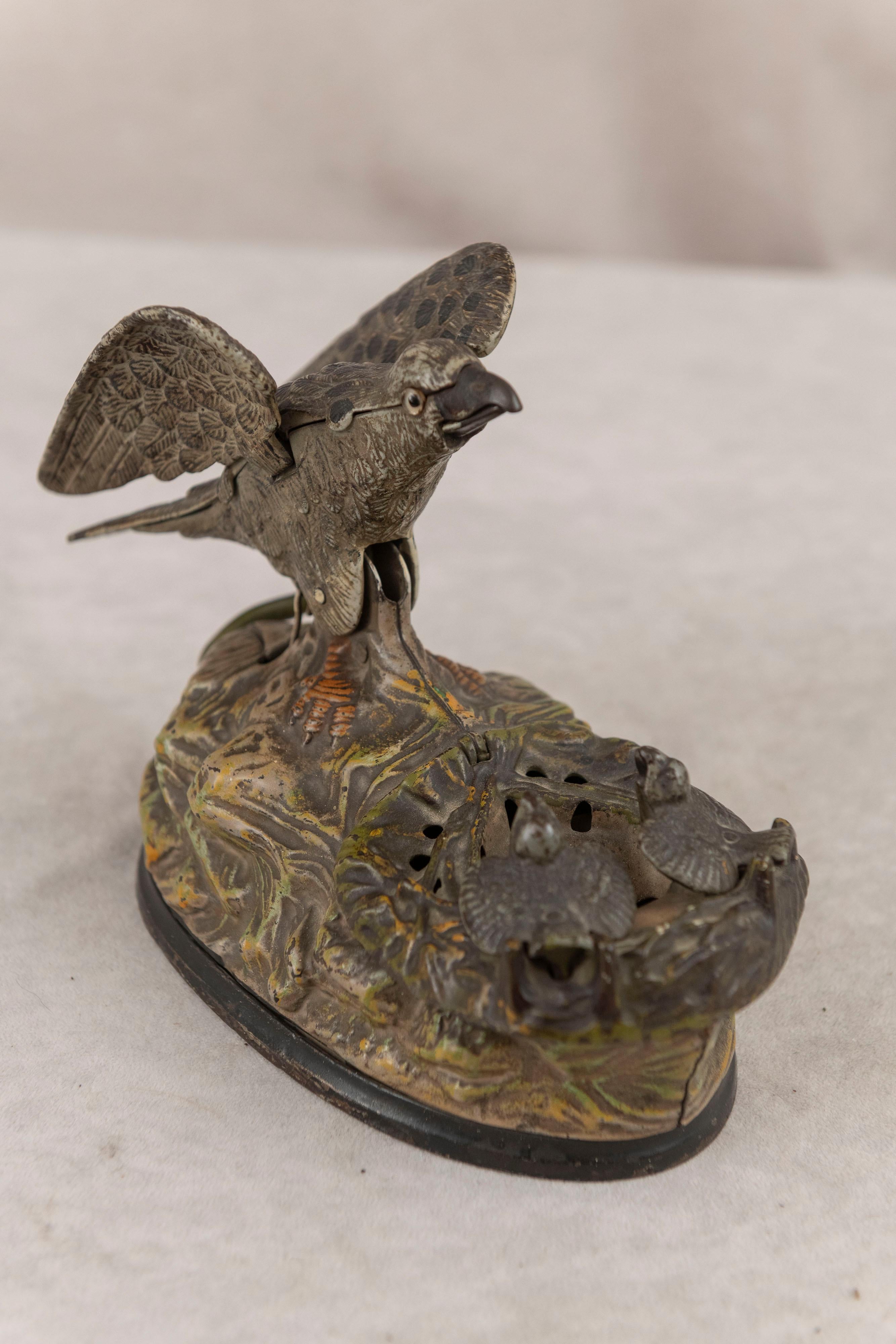 Moulage Banque mécanique en fonte Eagle & Eaglets par J. & Stevens vers 1890 Tout à fait original en vente