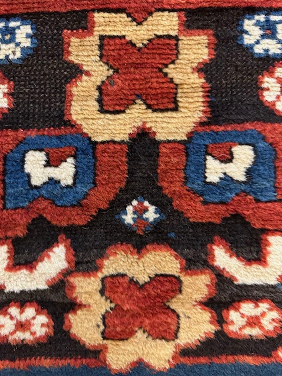Eagle Kazak rug For Sale 5