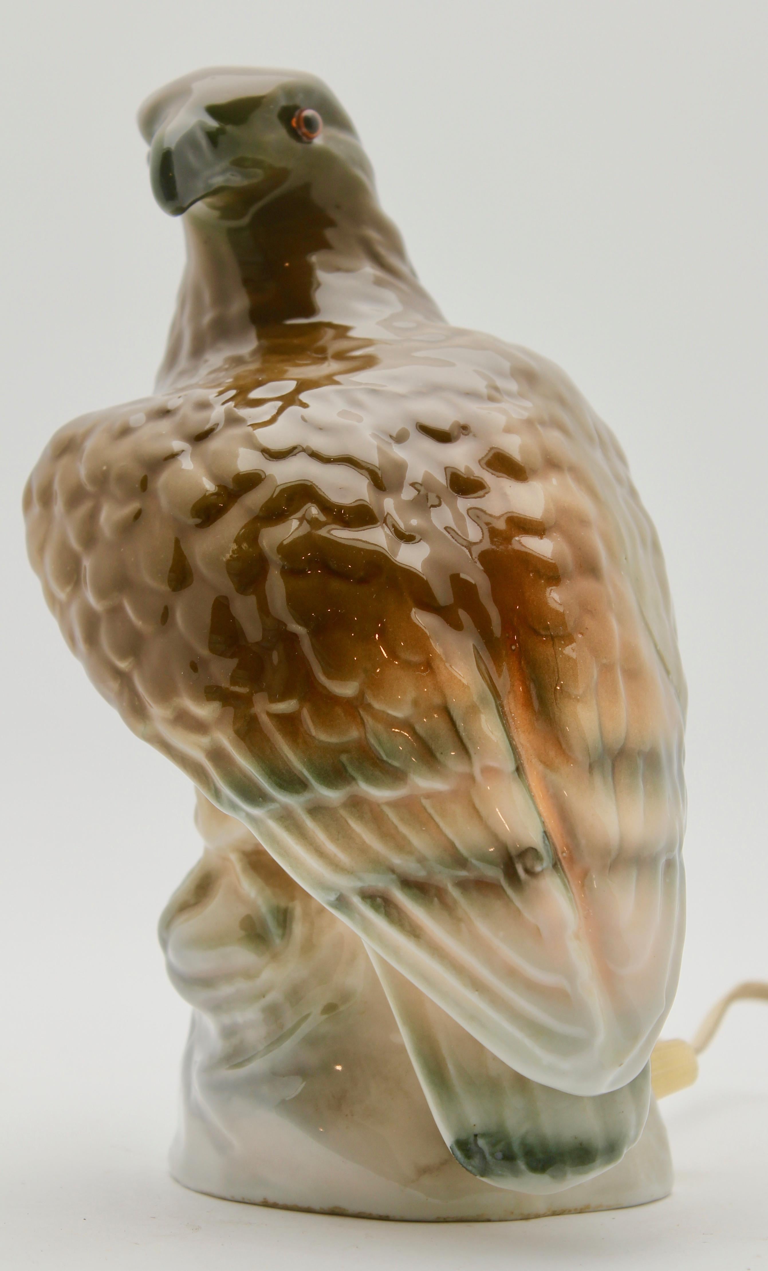 Rare and gorgeous eagle perfume lamp attributed to Carl Scheidig Grafenthal, Germany.
Excellent condition, lamp is in working order.
Size: Height 21 cm, 8.26 inches, width 11 cm, 4.33 inches.
Germany, 1930s, excellent condition
Porcelain