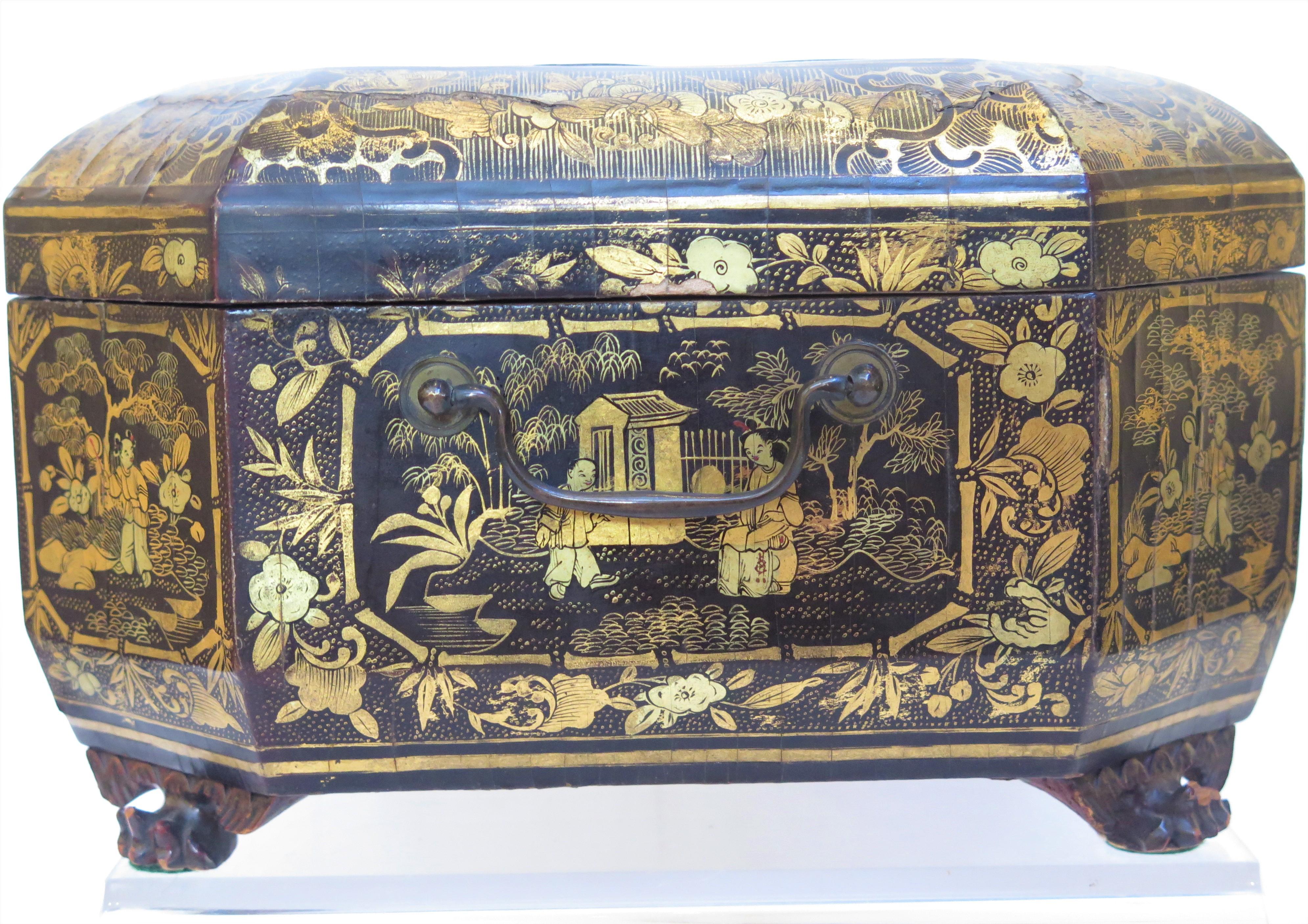 Ealy 19th Century Chinese Export Lacquer Sewing Box For Sale 6