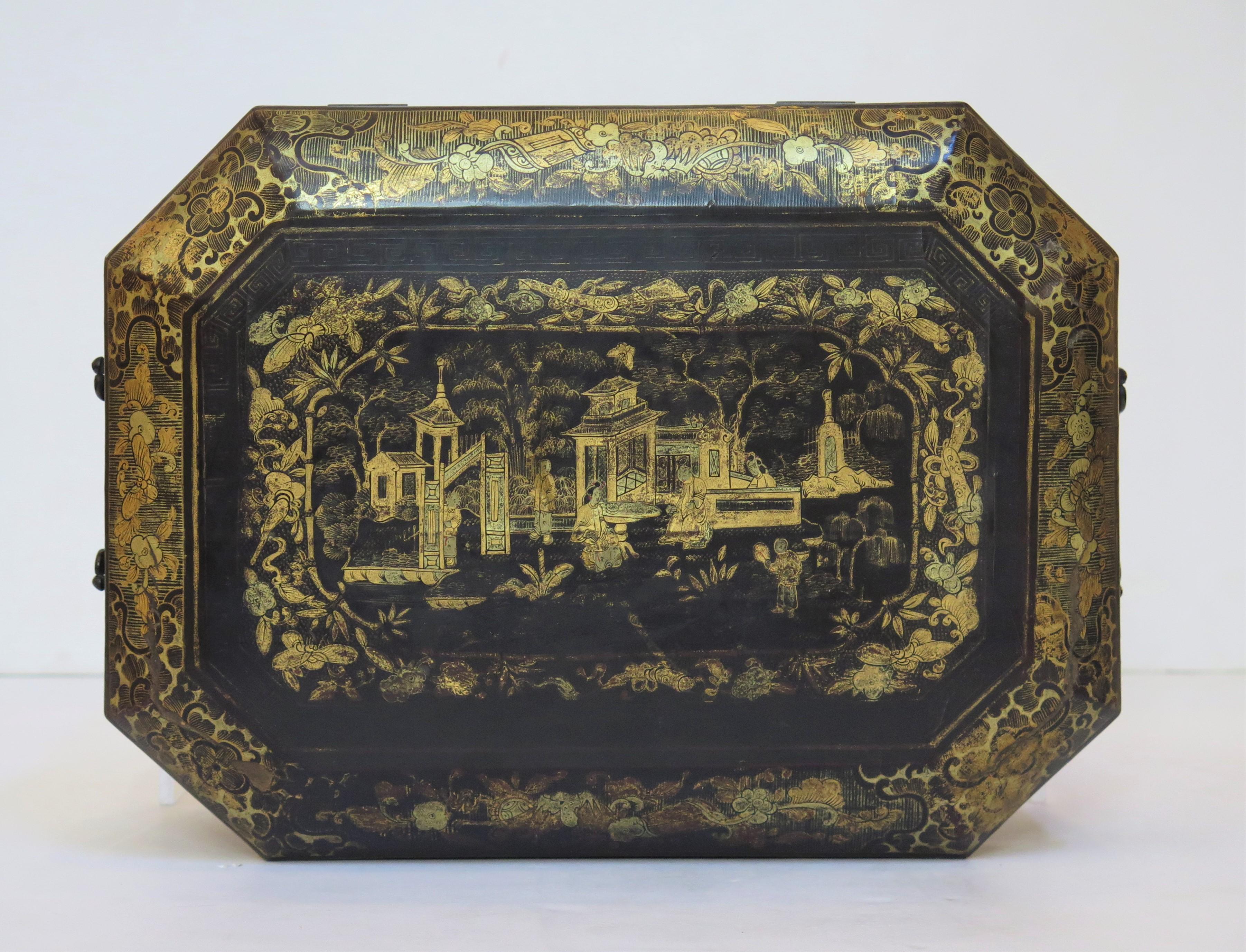 Ealy 19. Jahrhundert Chinesisch Export Lacquer Nähen Box im Angebot 10