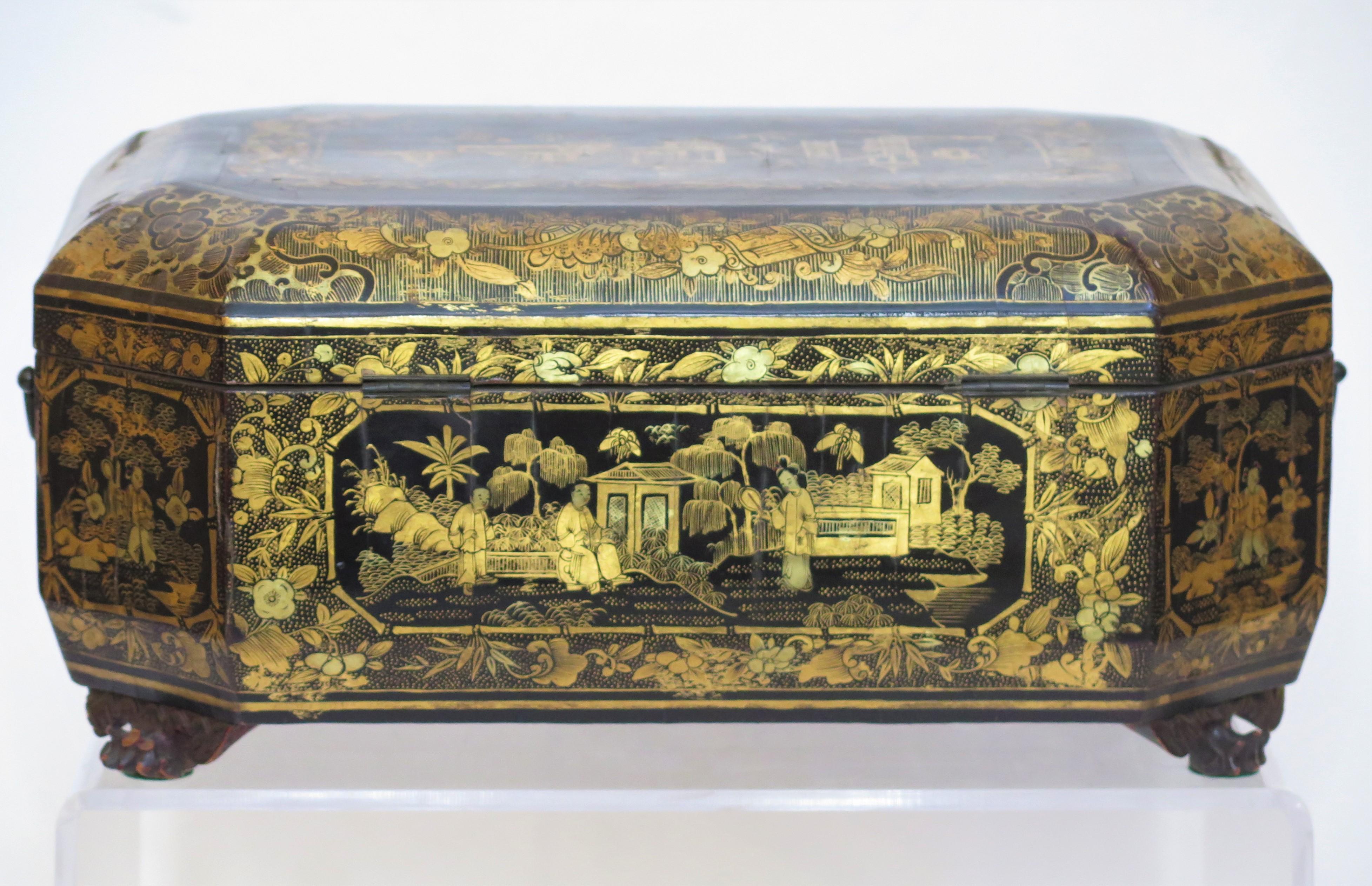 Ealy 19. Jahrhundert Chinesisch Export Lacquer Nähen Box (Handgefertigt) im Angebot