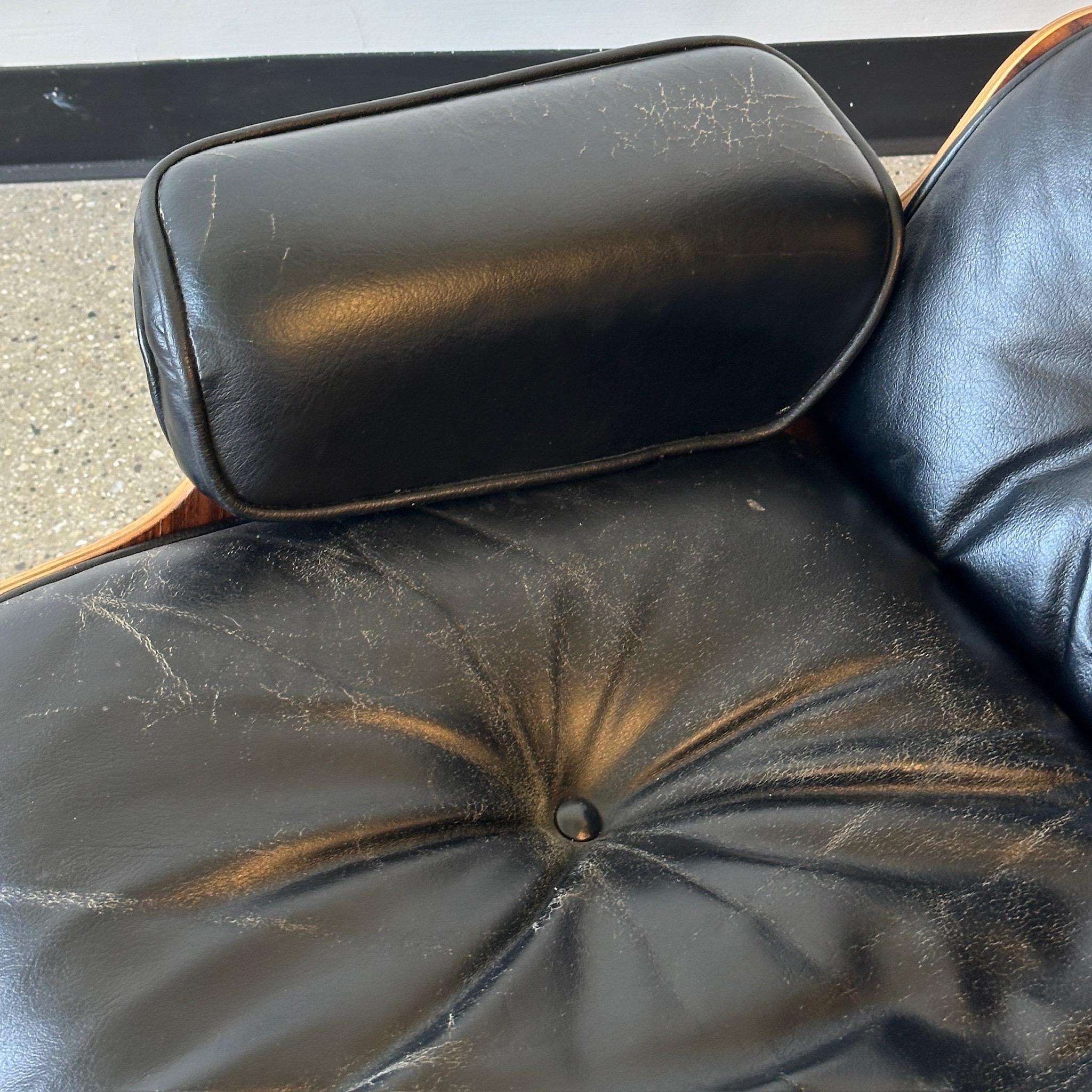 Late 20th Century Eames 670/671 Lounge Chair + Ottoman by Herman Miller