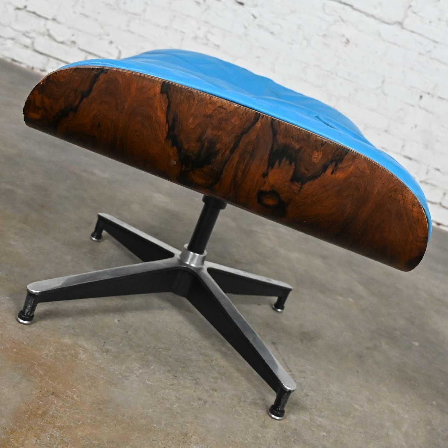 Eames 670 Lounge Chair 671 Ottoman Blue Leather Walnut Rosewood Herman Miller 4