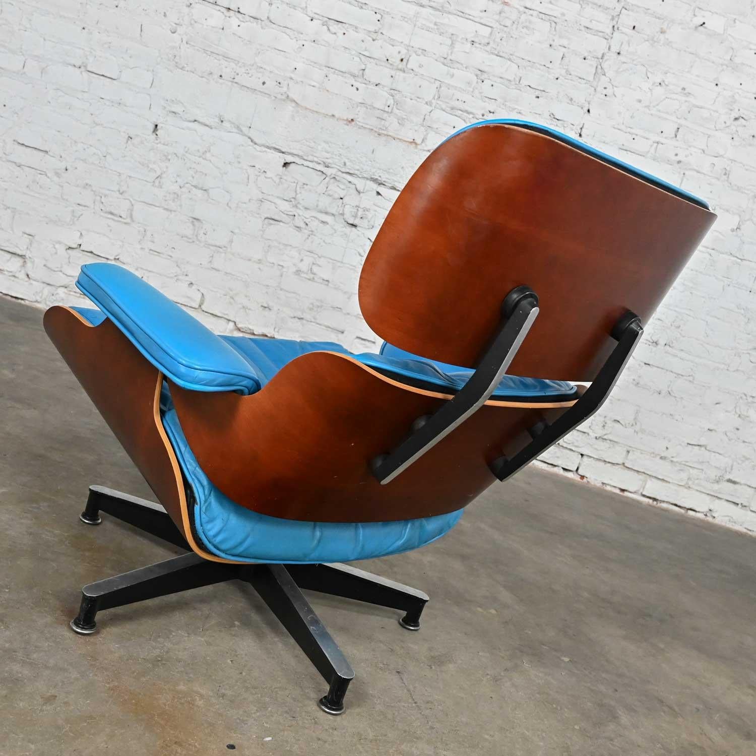 20th Century Eames 670 Lounge Chair 671 Ottoman Blue Leather Walnut Rosewood Herman Miller