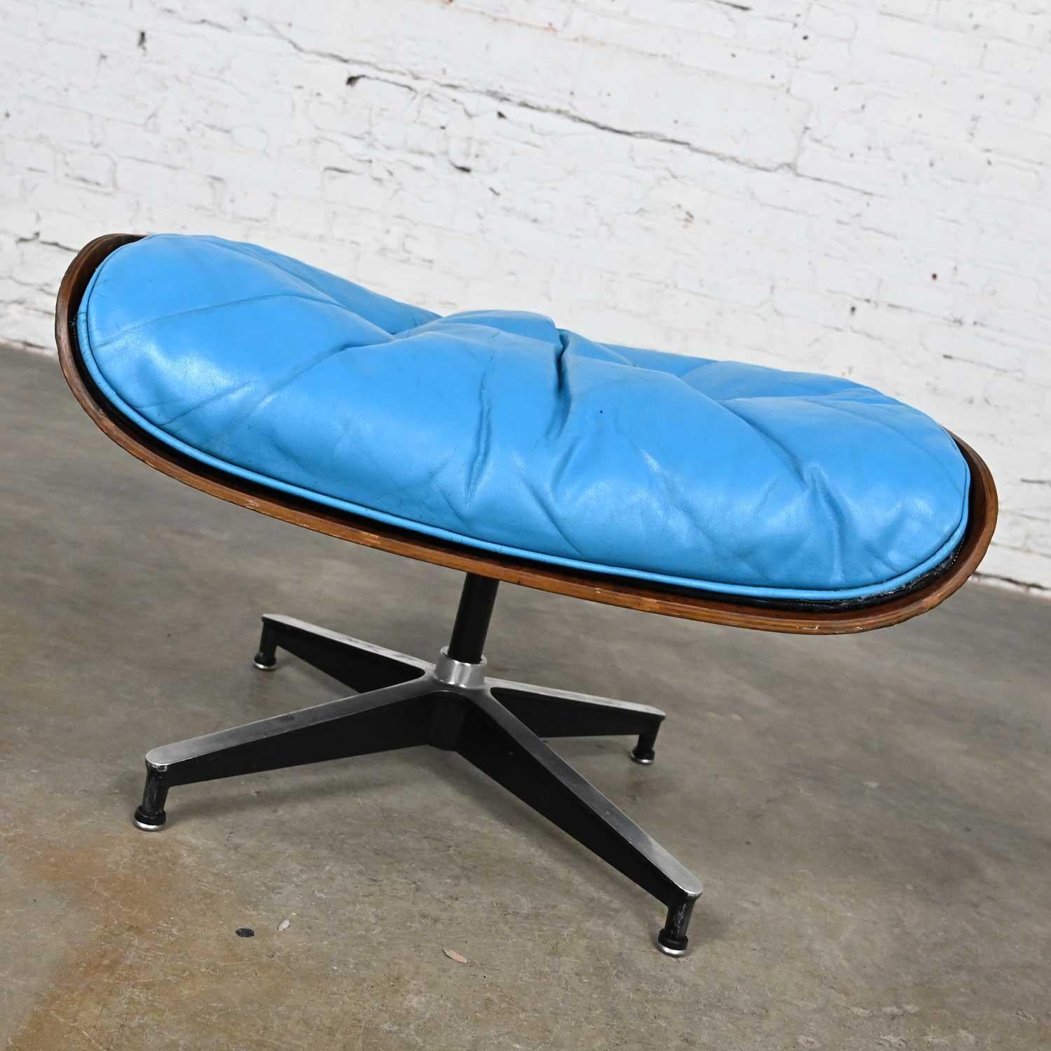 Eames 670 Lounge Chair 671 Ottoman Blue Leather Walnut Rosewood Herman Miller 2