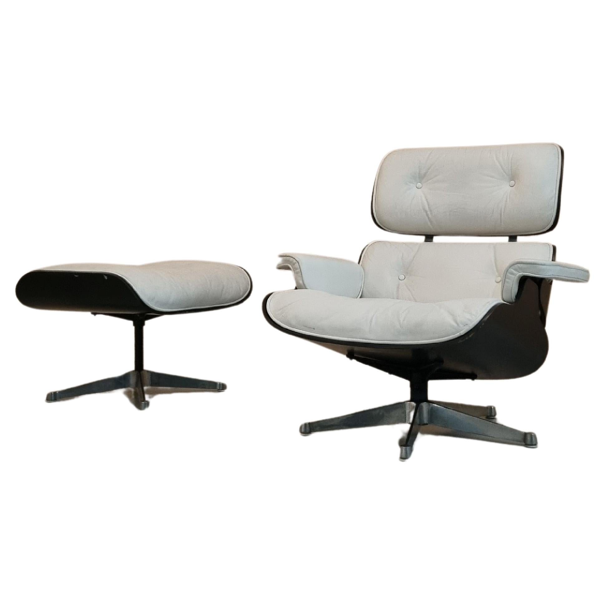 Eames 670 Lounge Chair und 671 Ottomane, entworfen von Charles und Ray Eames für ICF im Angebot