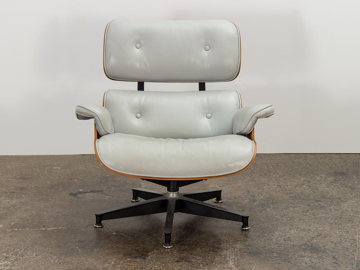 Molded Eames 670 Lounge Chair and 671 Ottoman