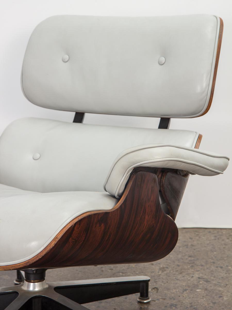 Eames 670 Lounge Chair and 671 Ottoman 1