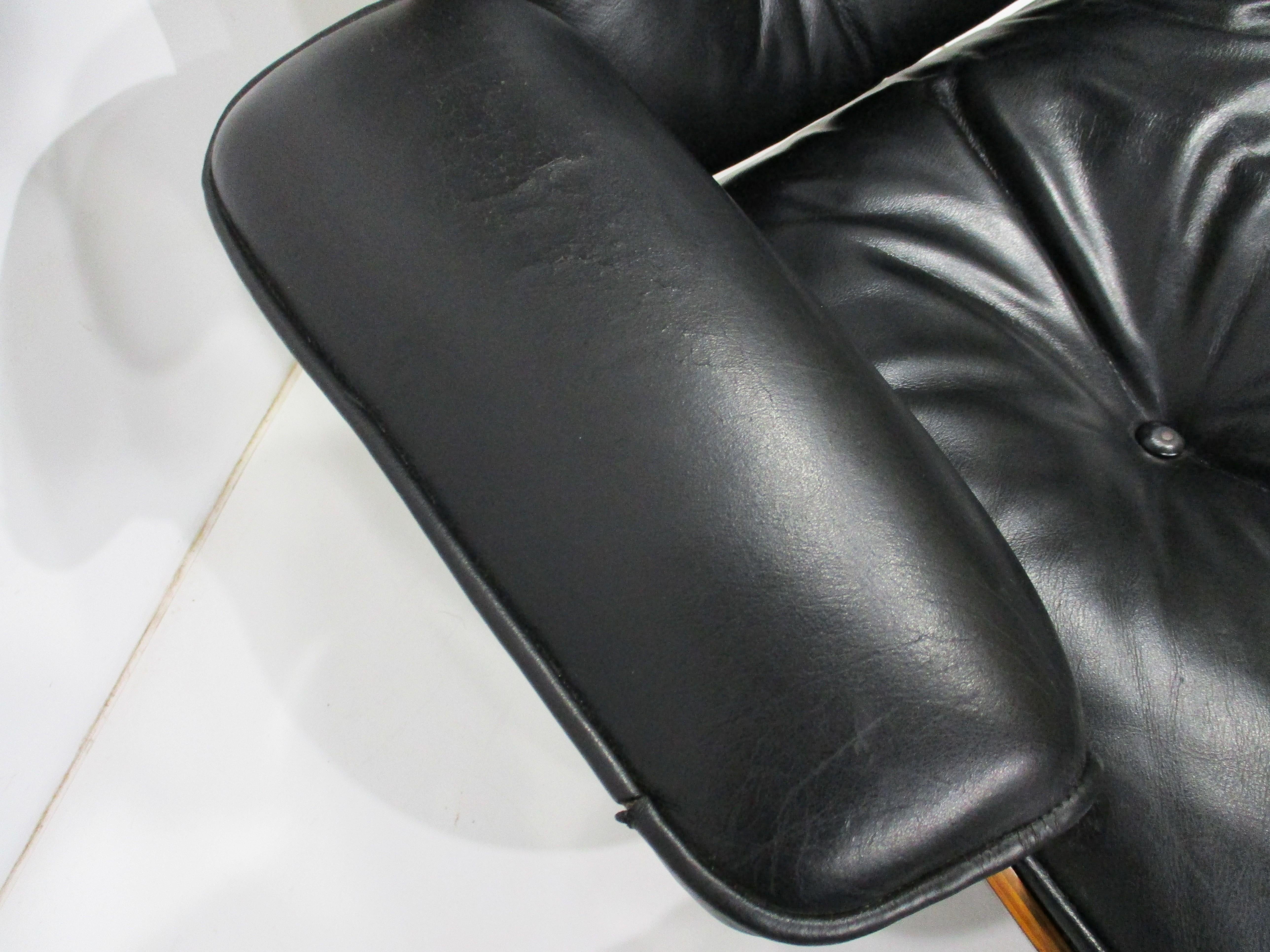 Eames 670 Palisander Leder Lounge Chair mit Ottomane für Herman Miller (DB) im Angebot 4