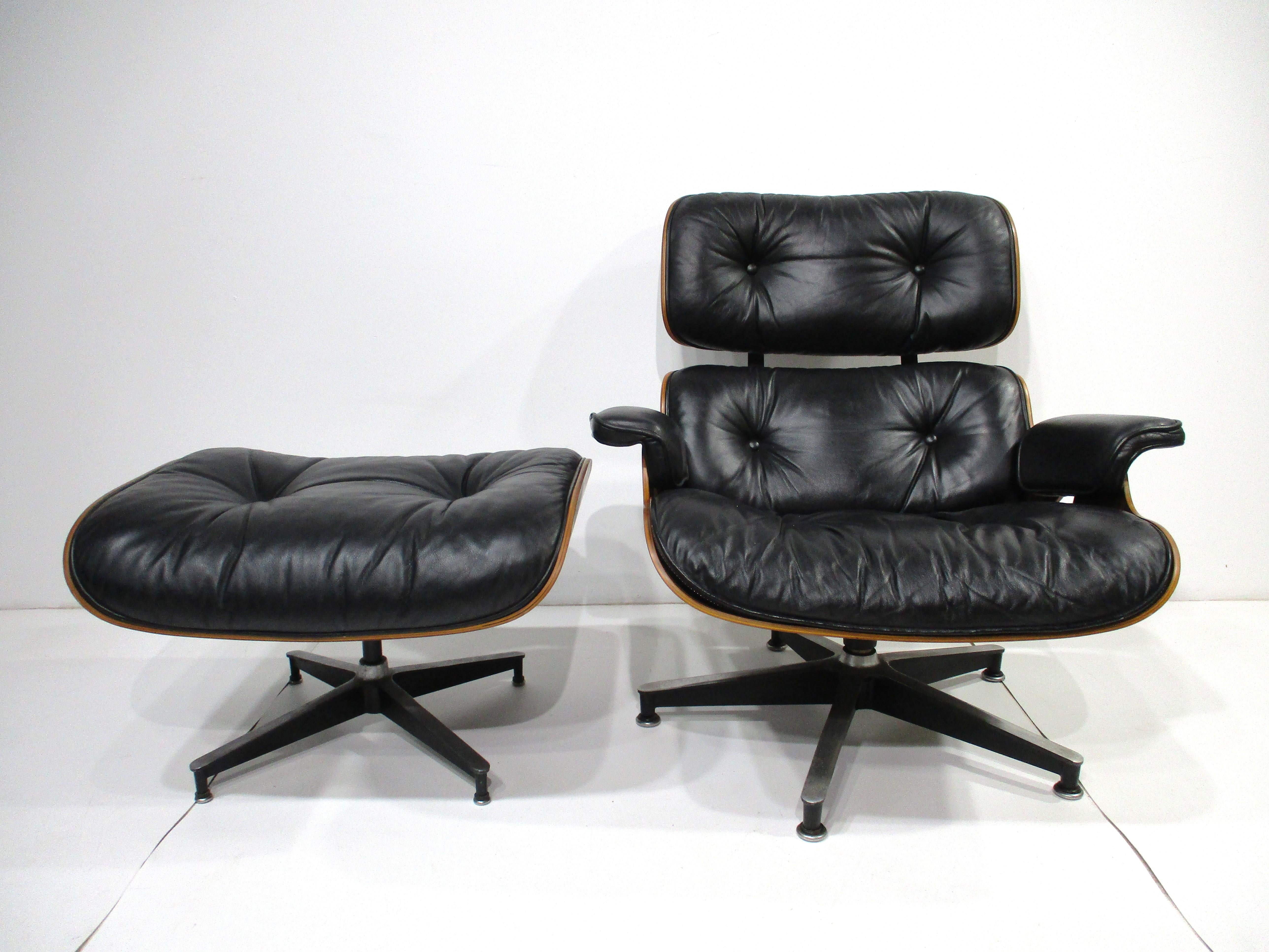 Eames 670 Palisander Leder Lounge Chair mit Ottomane für Herman Miller (DB) (amerikanisch) im Angebot