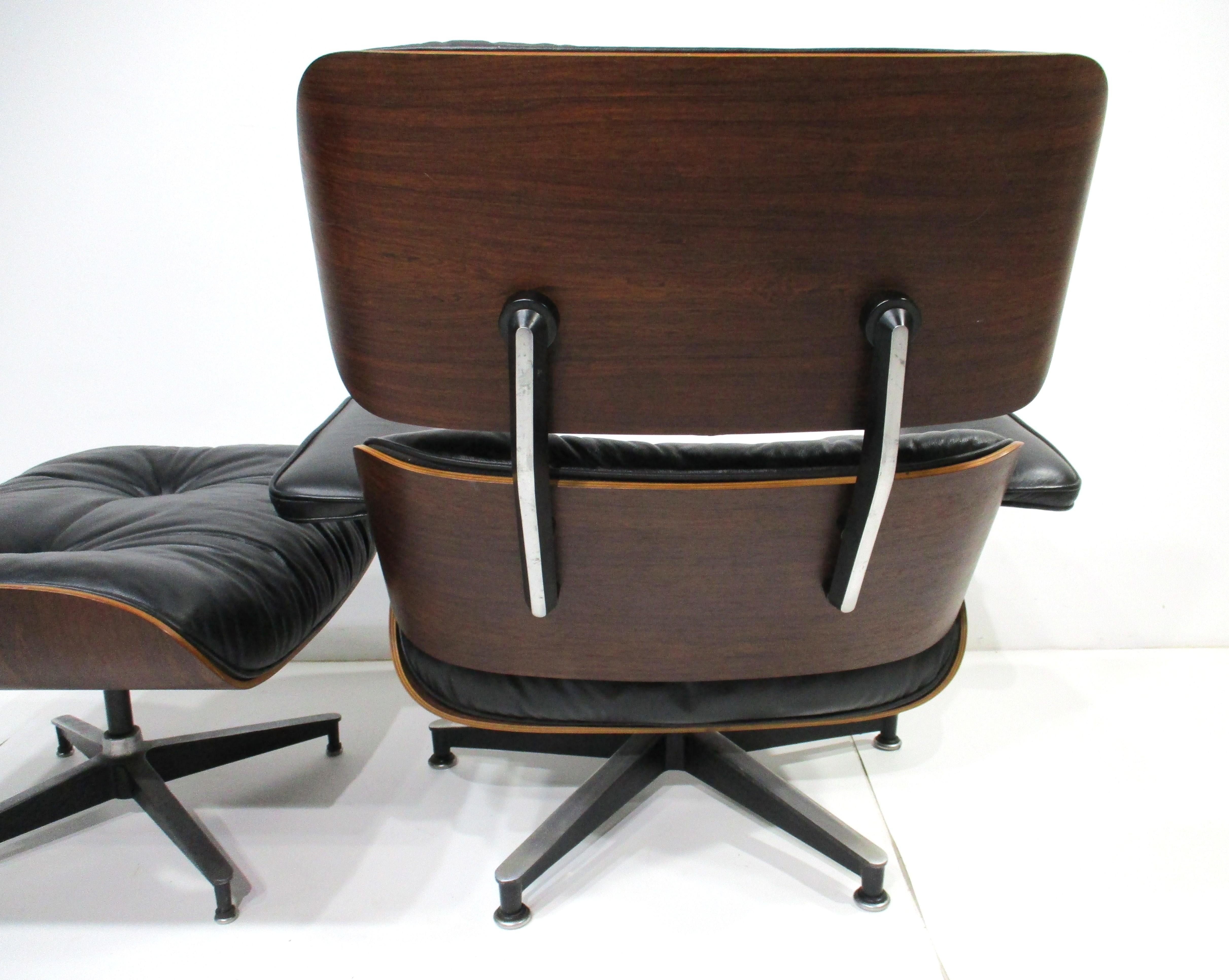 Eames 670 Palisander Leder Lounge Chair mit Ottomane für Herman Miller (DB) (20. Jahrhundert) im Angebot