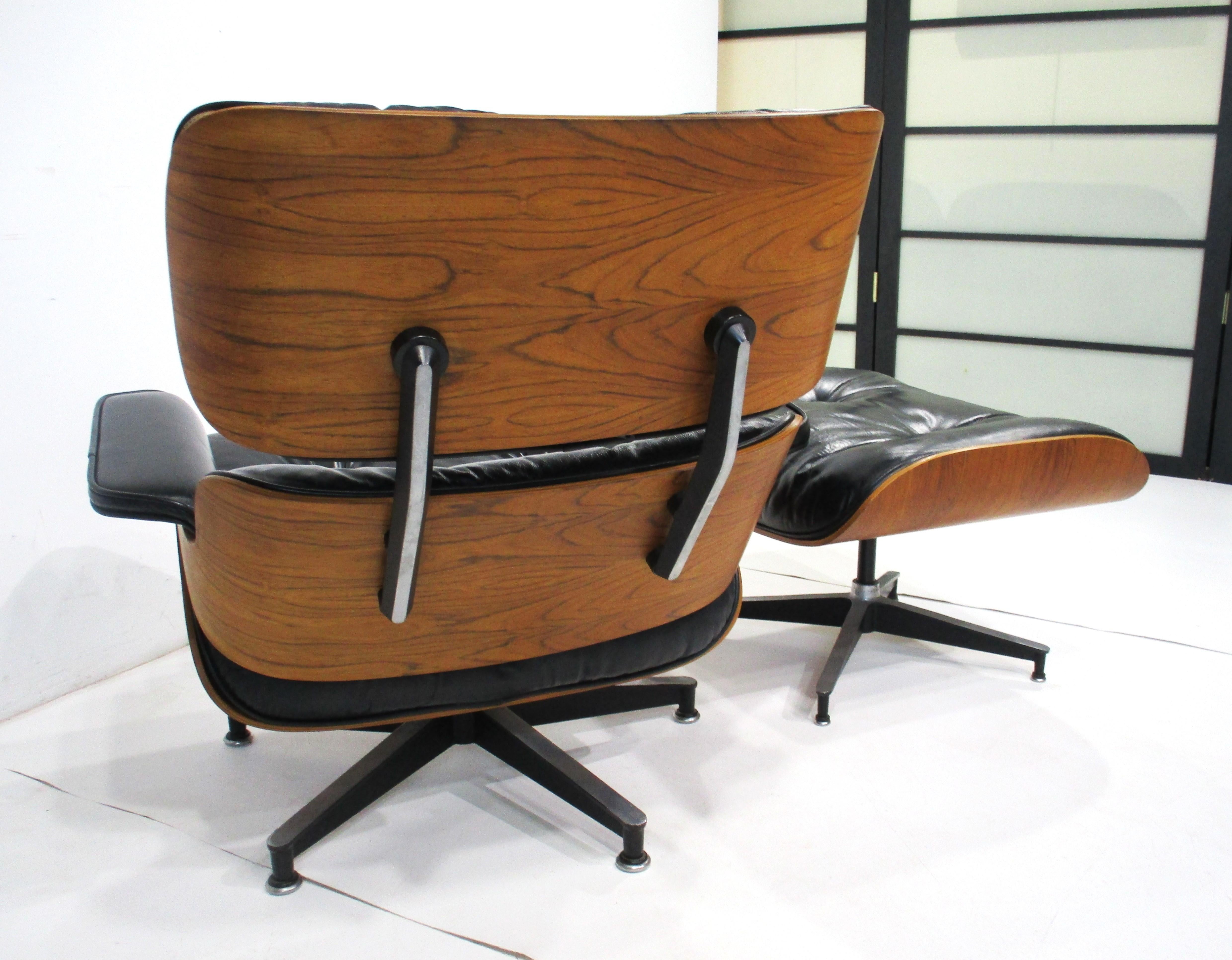 20th Century Eames 670 Rosewood Leather Lounge Chair with Ottoman for Herman Miller For Sale