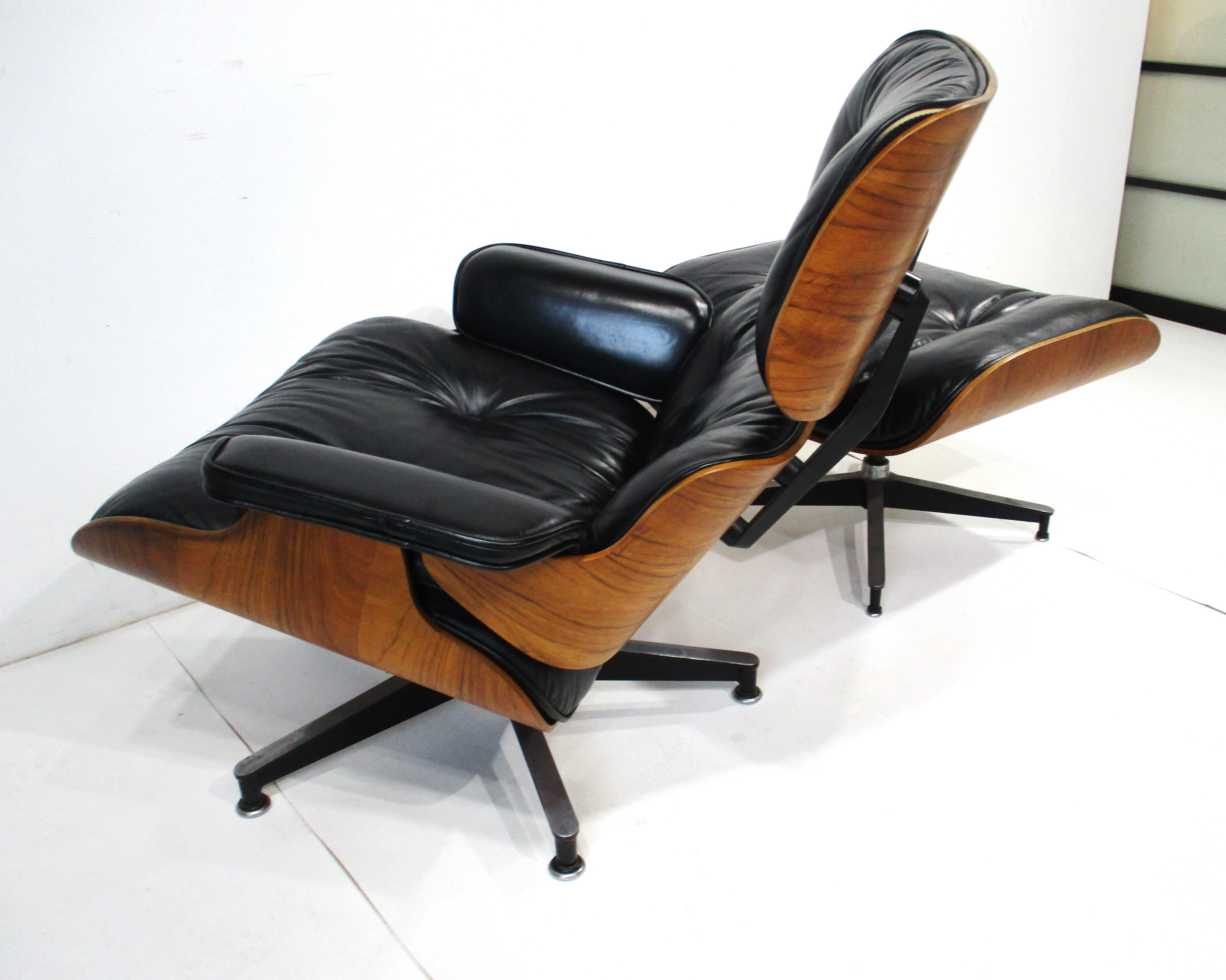 Aluminum Eames 670 Rosewood Leather Lounge Chair with Ottoman for Herman Miller For Sale