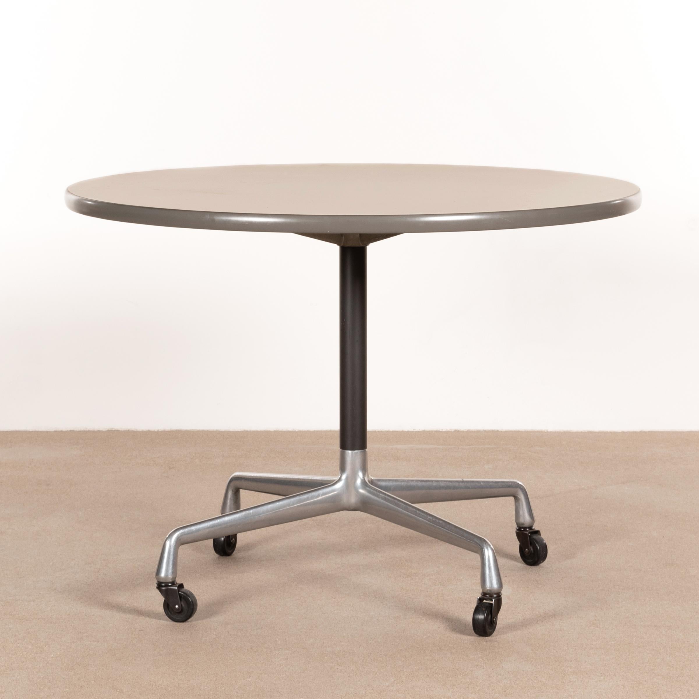office table with wheels