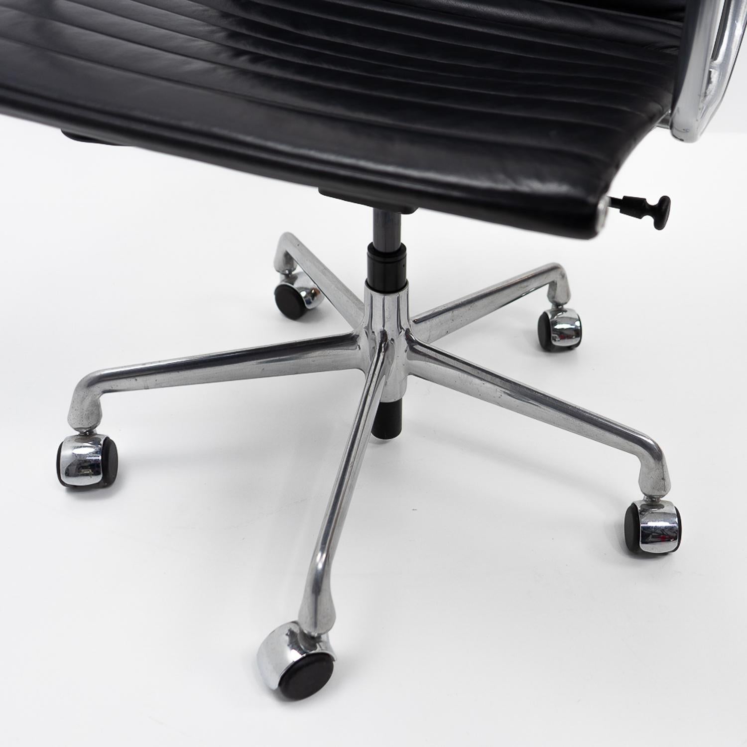 Aluminum Eames Alu Group Office Chair EA337 by Herman Miller