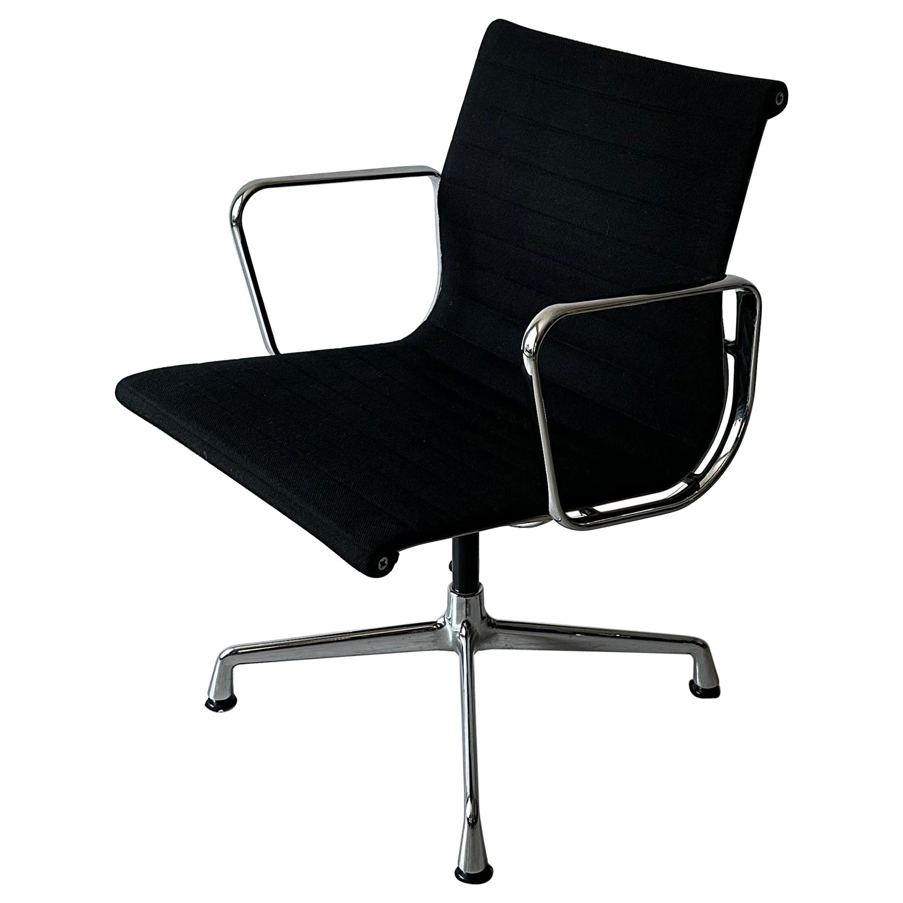 Eames Aluminium Group EA108 Chairs by Vitra For Sale