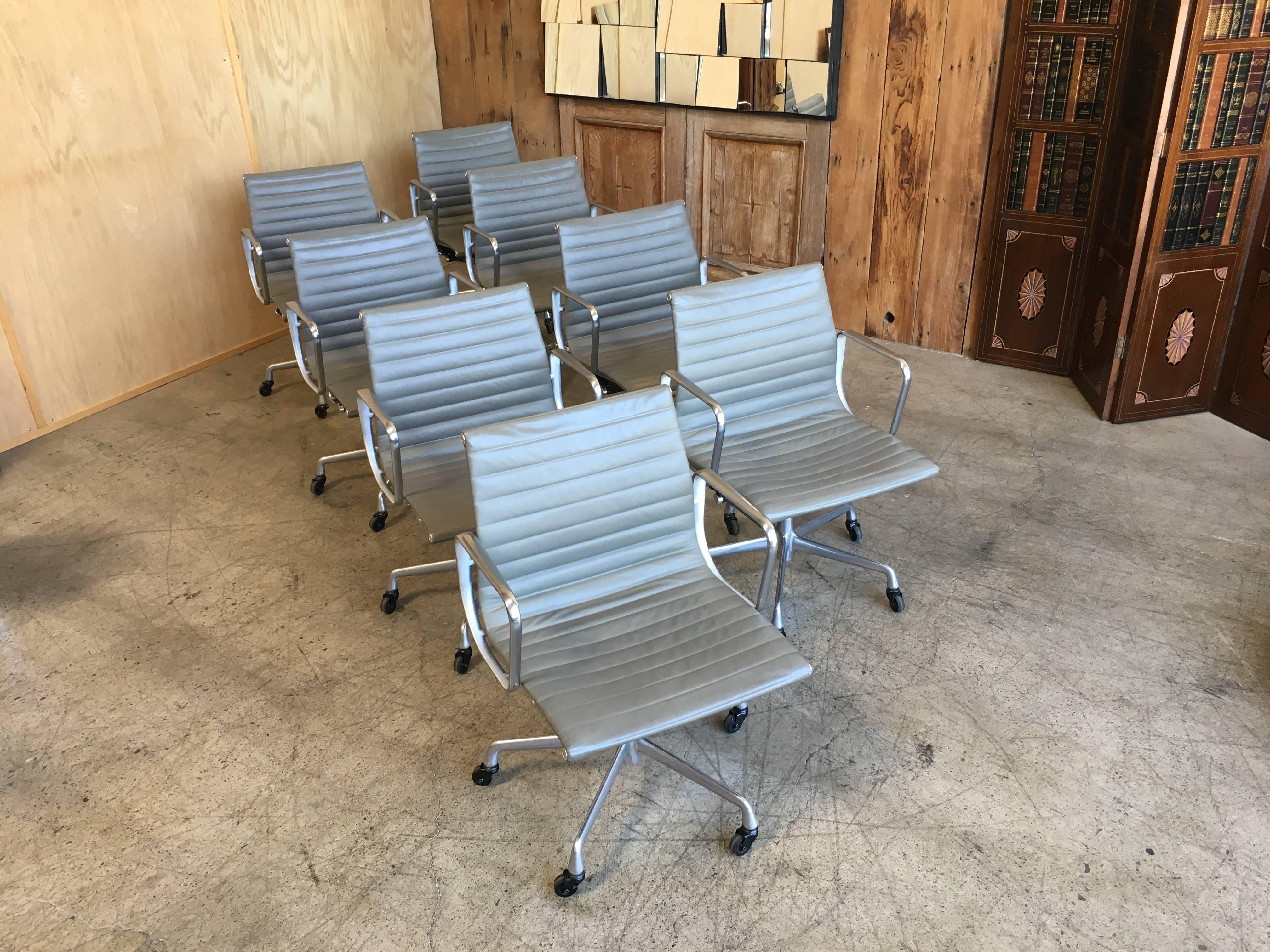 Eames Aluminium Group Management Chairs for Herman Miller 4