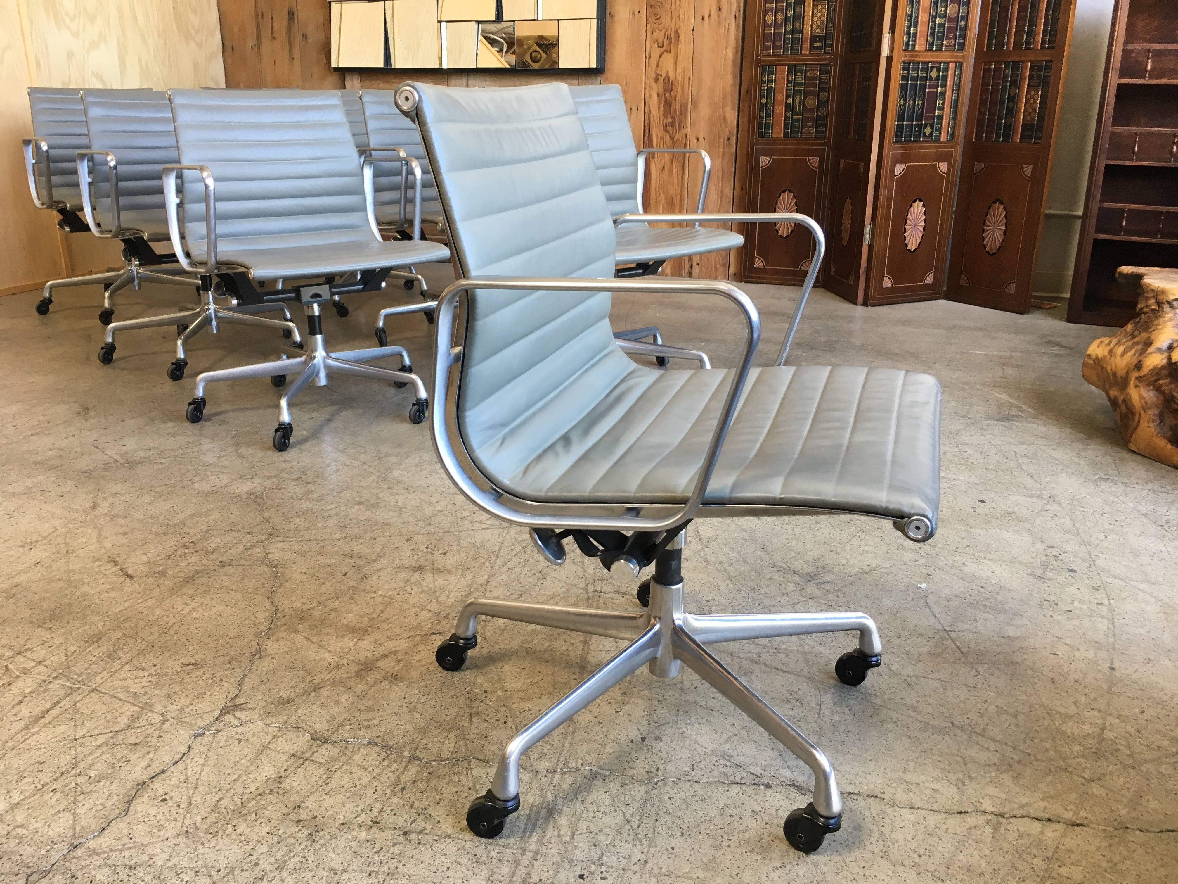 Aluminum Eames Aluminium Group Management Chairs for Herman Miller