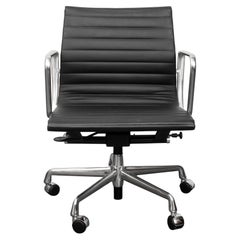 Vintage Eames Aluminum Group Chair "Management"