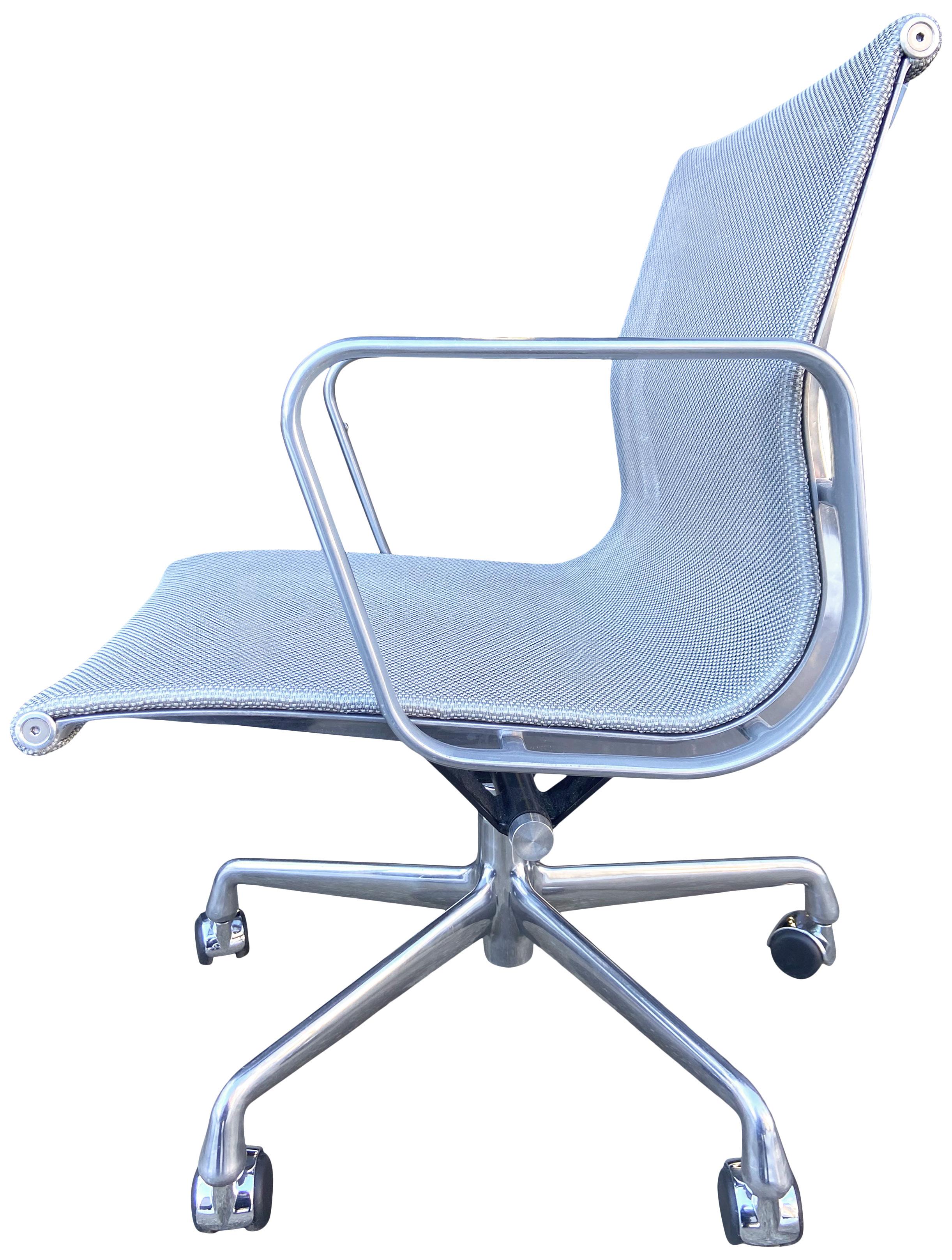 Eames Aluminum Group Chairs for Herman Miller 2