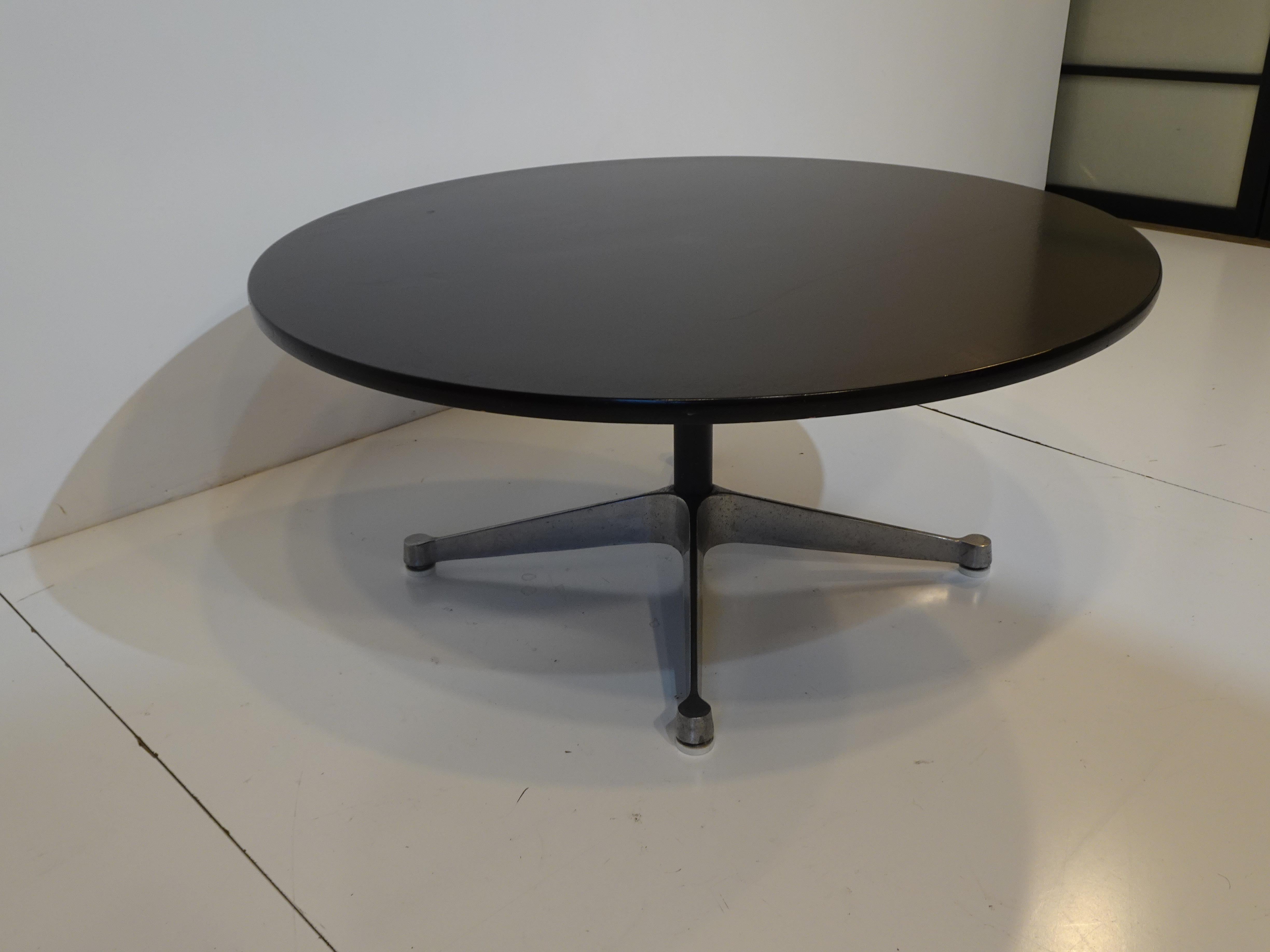 Mid-Century Modern Eames Aluminum Group Coffee Table for Herman Miller
