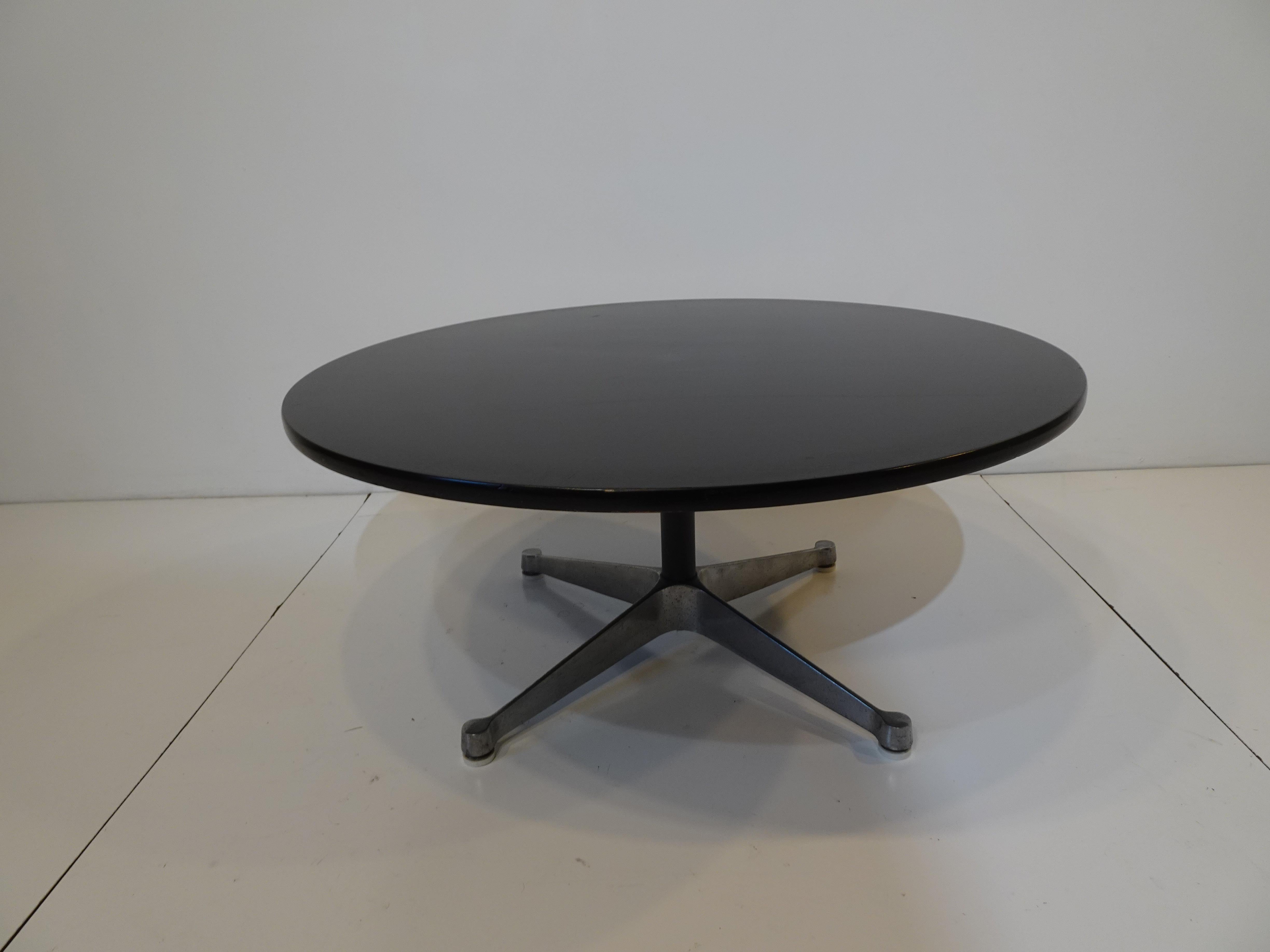 Eames Aluminum Group Coffee Table for Herman Miller 1