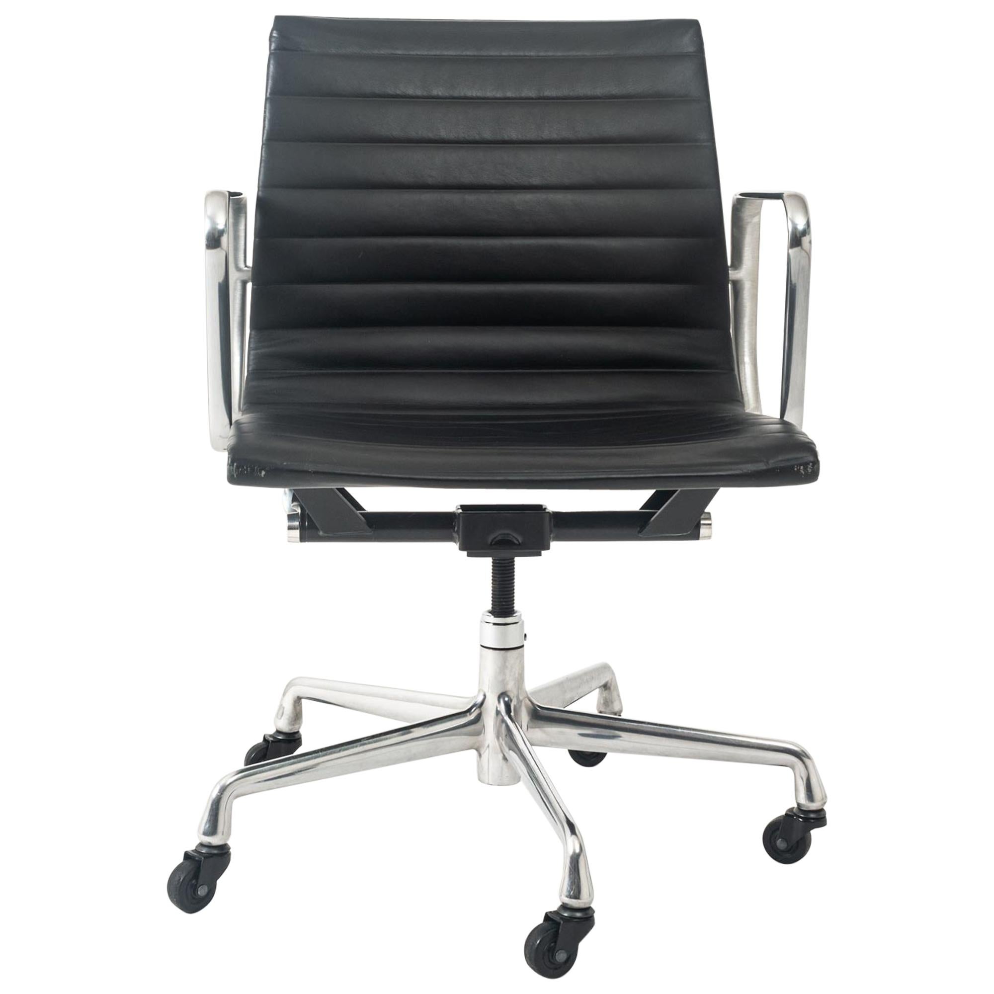 Eames Aluminum Group Leather Desk Chair