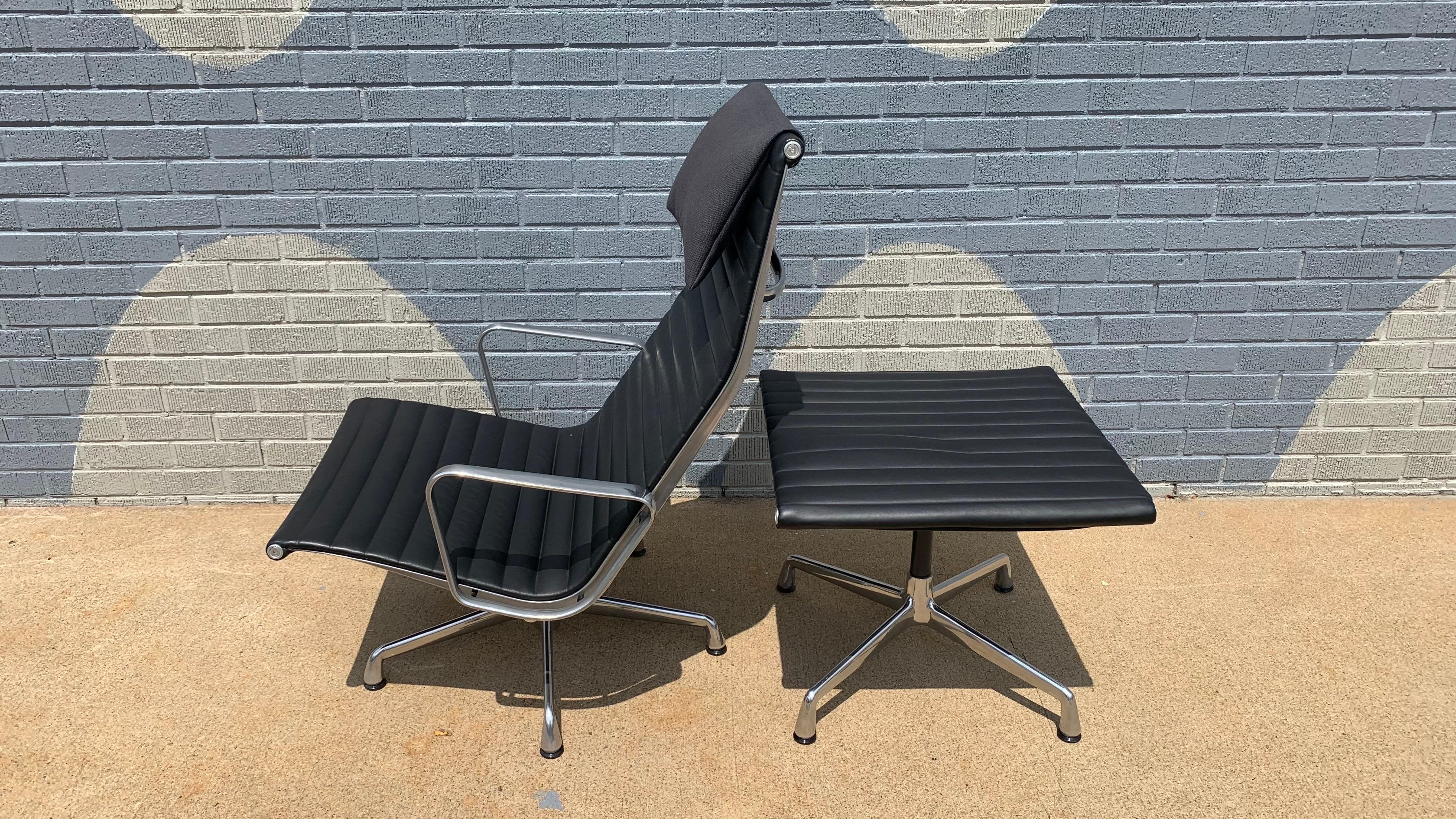 Contemporary Eames Aluminum Group Lounge Chair and Ottoman For Sale
