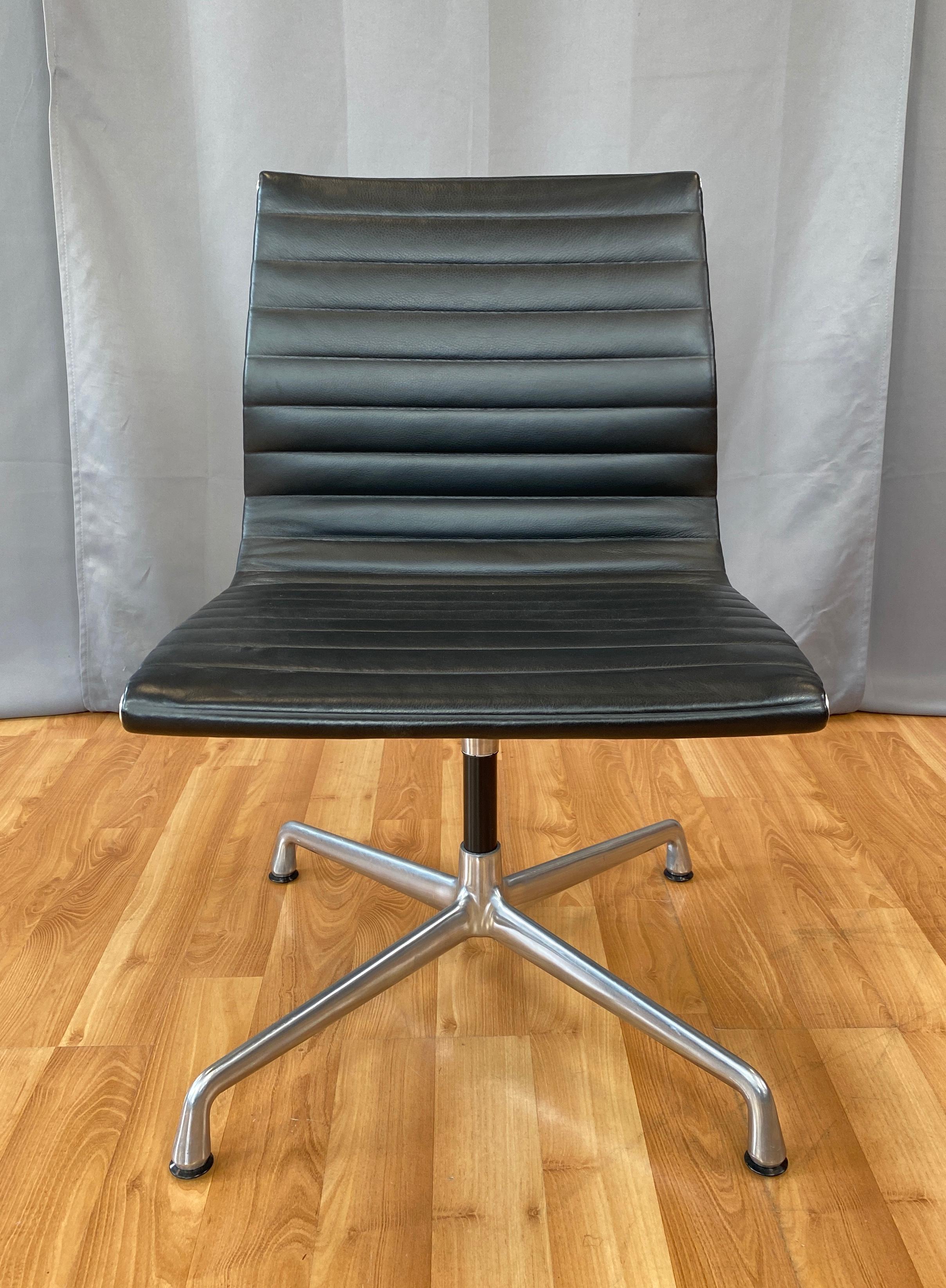 eames aluminum side chair