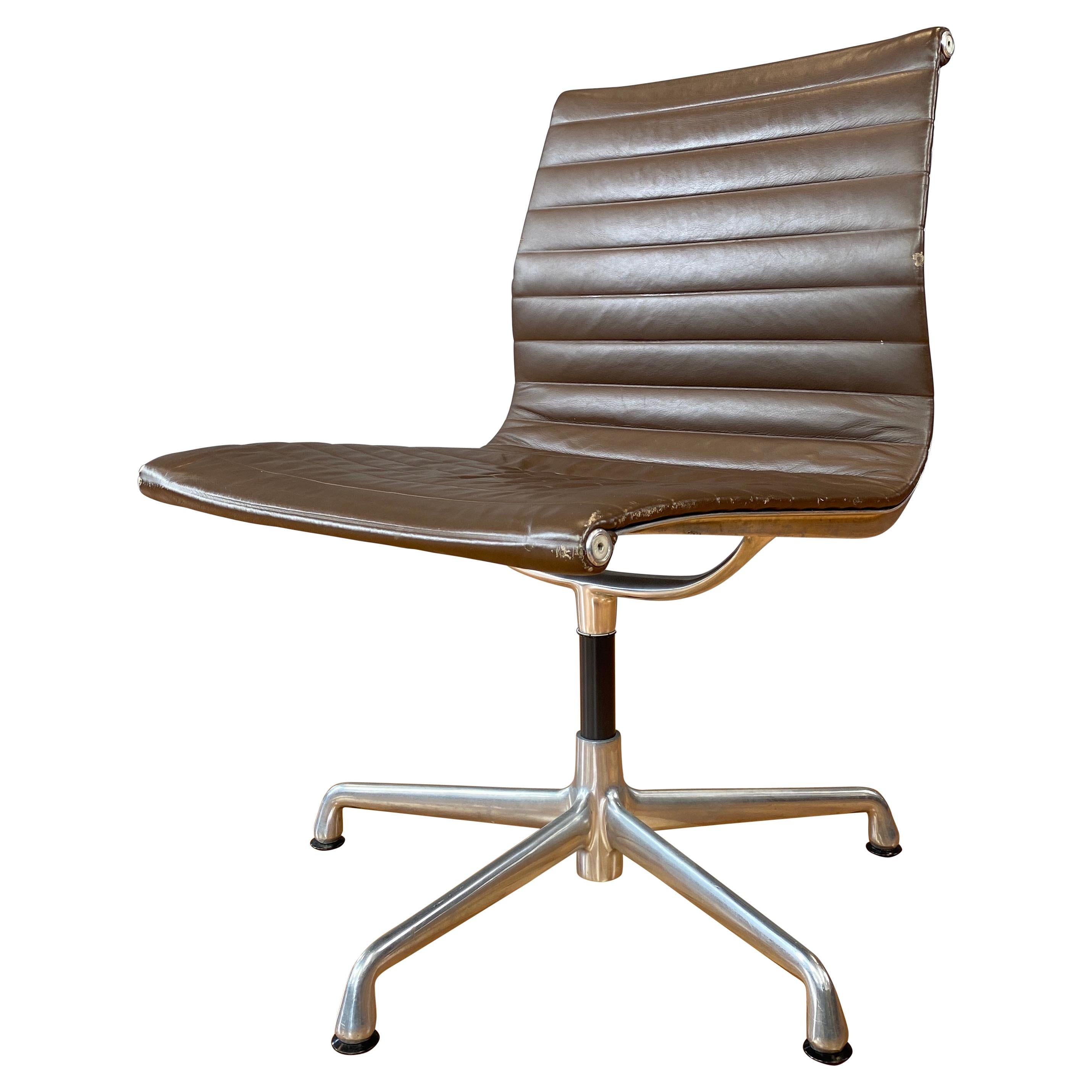 Eames Aluminum Group Side Chair, in Brown Leather 5 Star Base