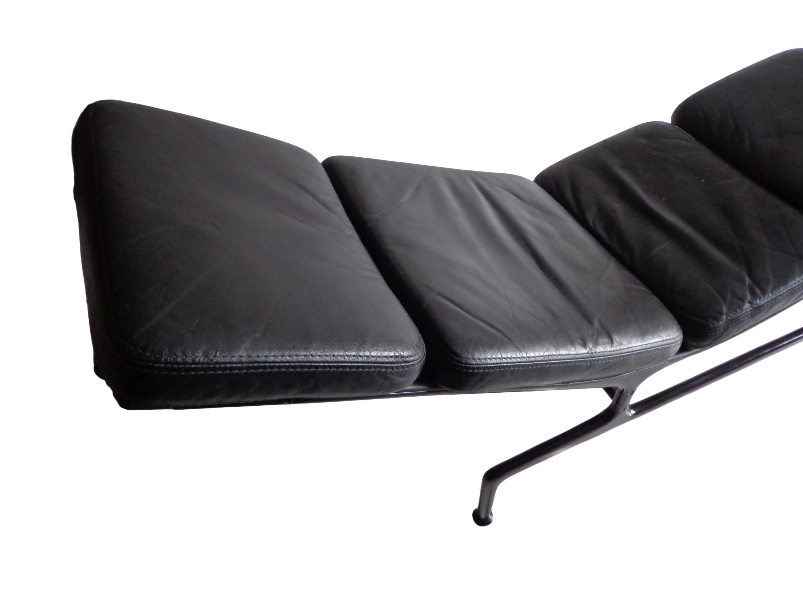 Aluminium Chaise longue ES106 Billy Wilder d'Eames pour Herman Miller en vente