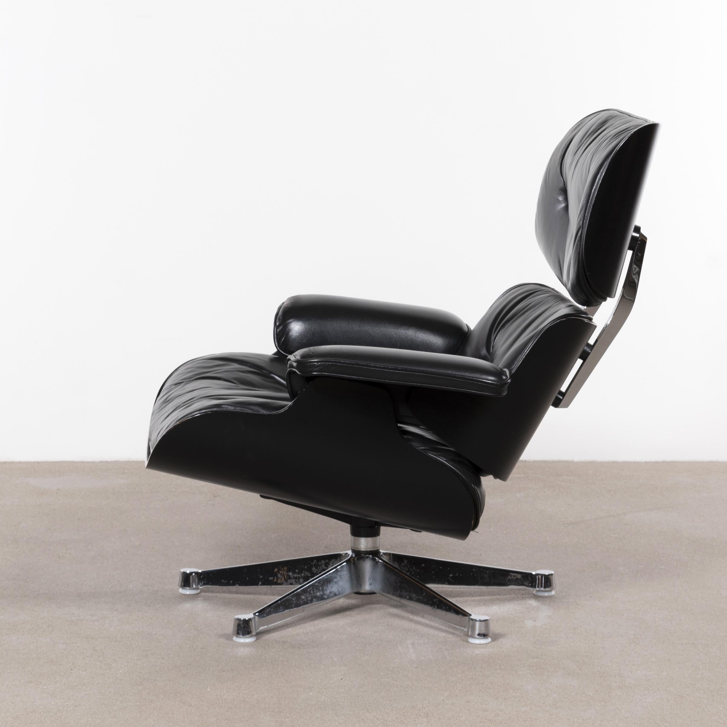 Mid-20th Century Eames Black Lounge Chair for Herman Miller International 'Vitra'